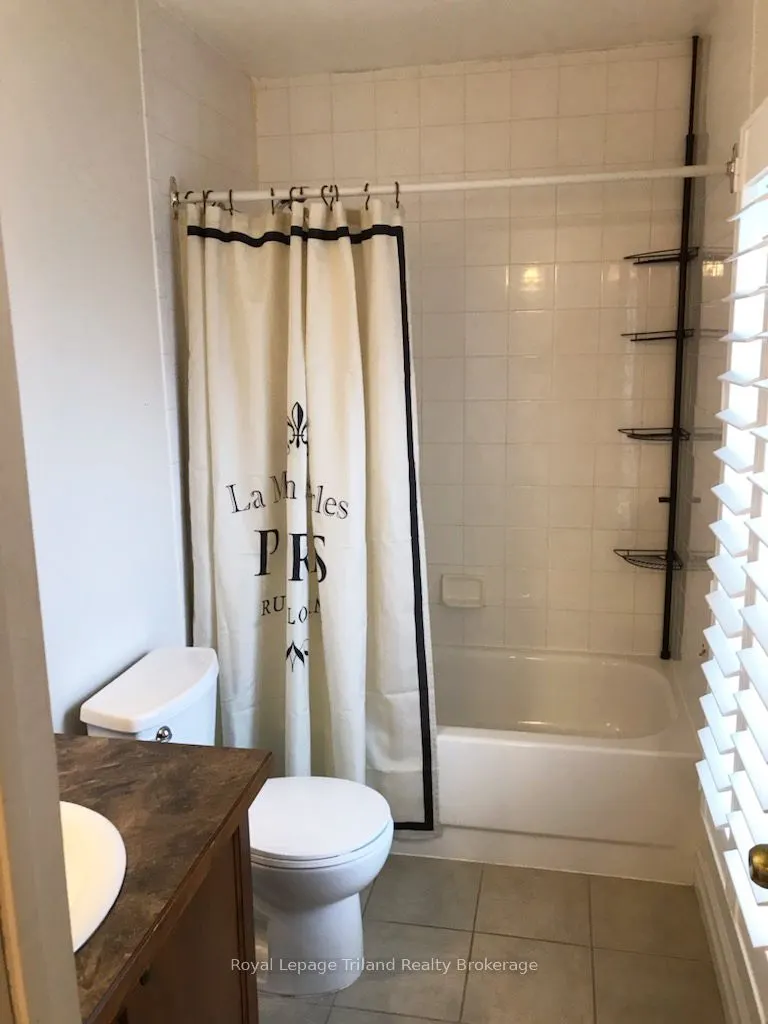 395 Springbank Avenue N, #Unit 5