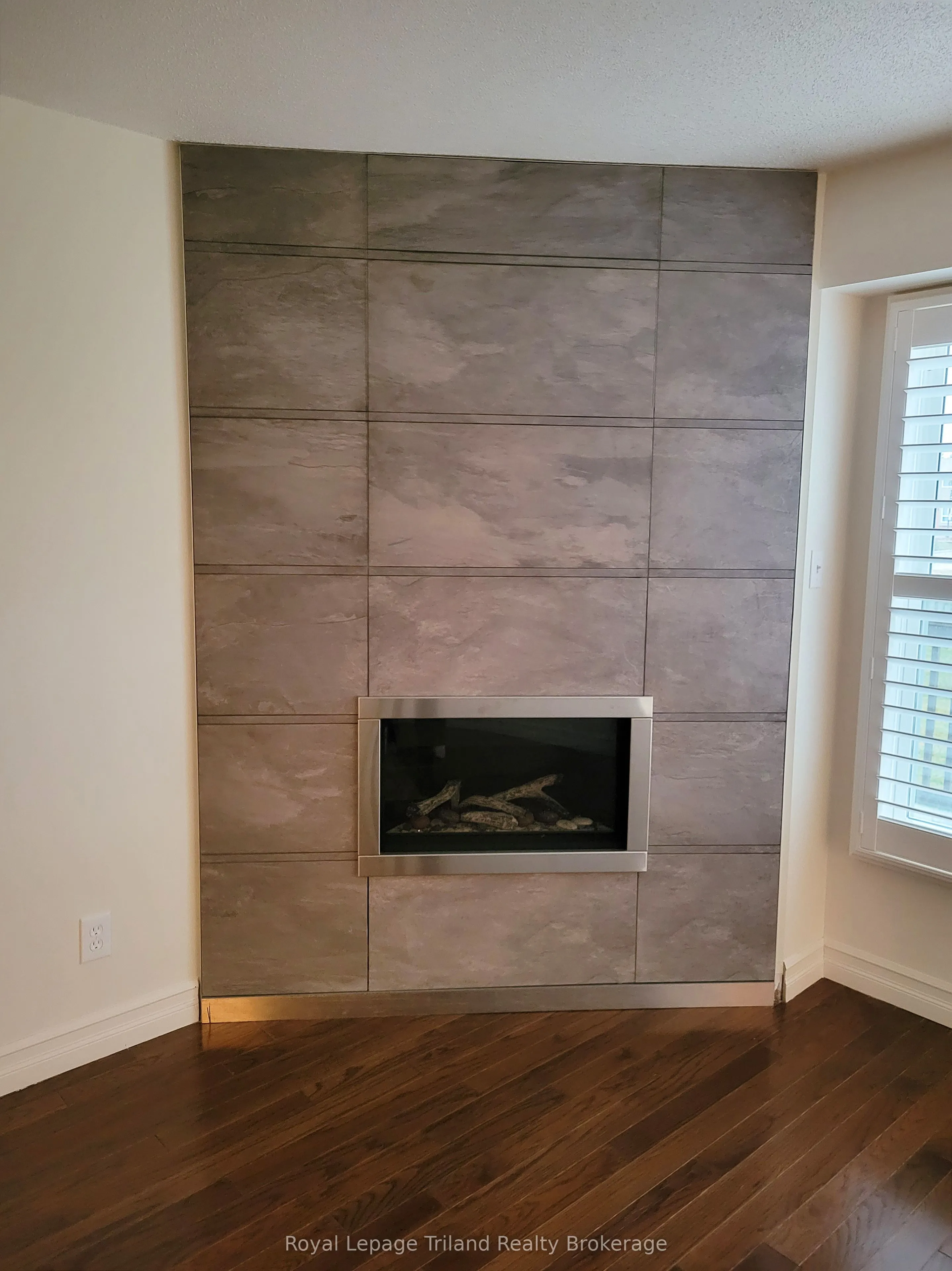 395 Springbank Avenue N, #Unit 5