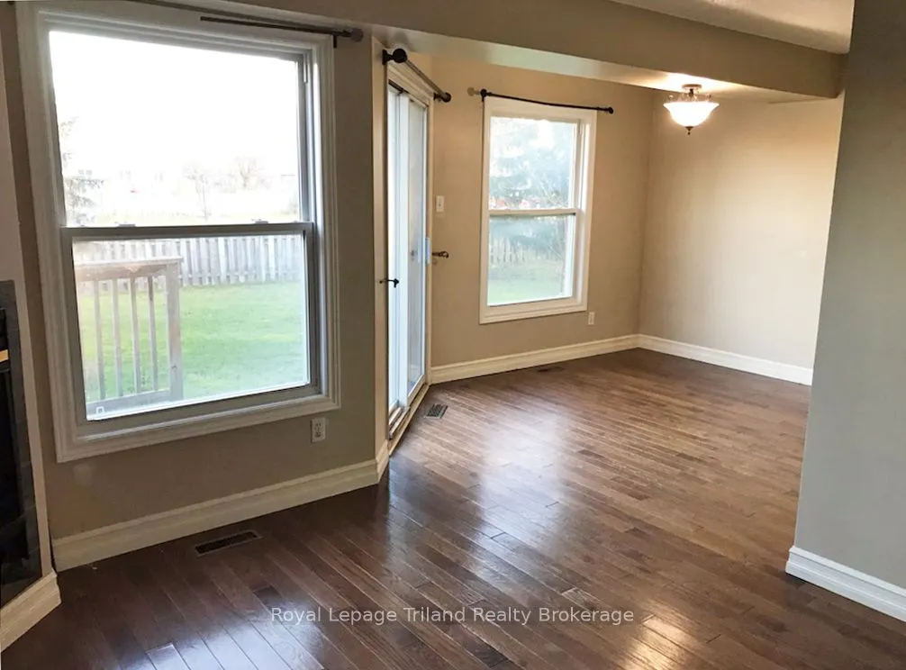 395 Springbank Avenue N, #Unit 5