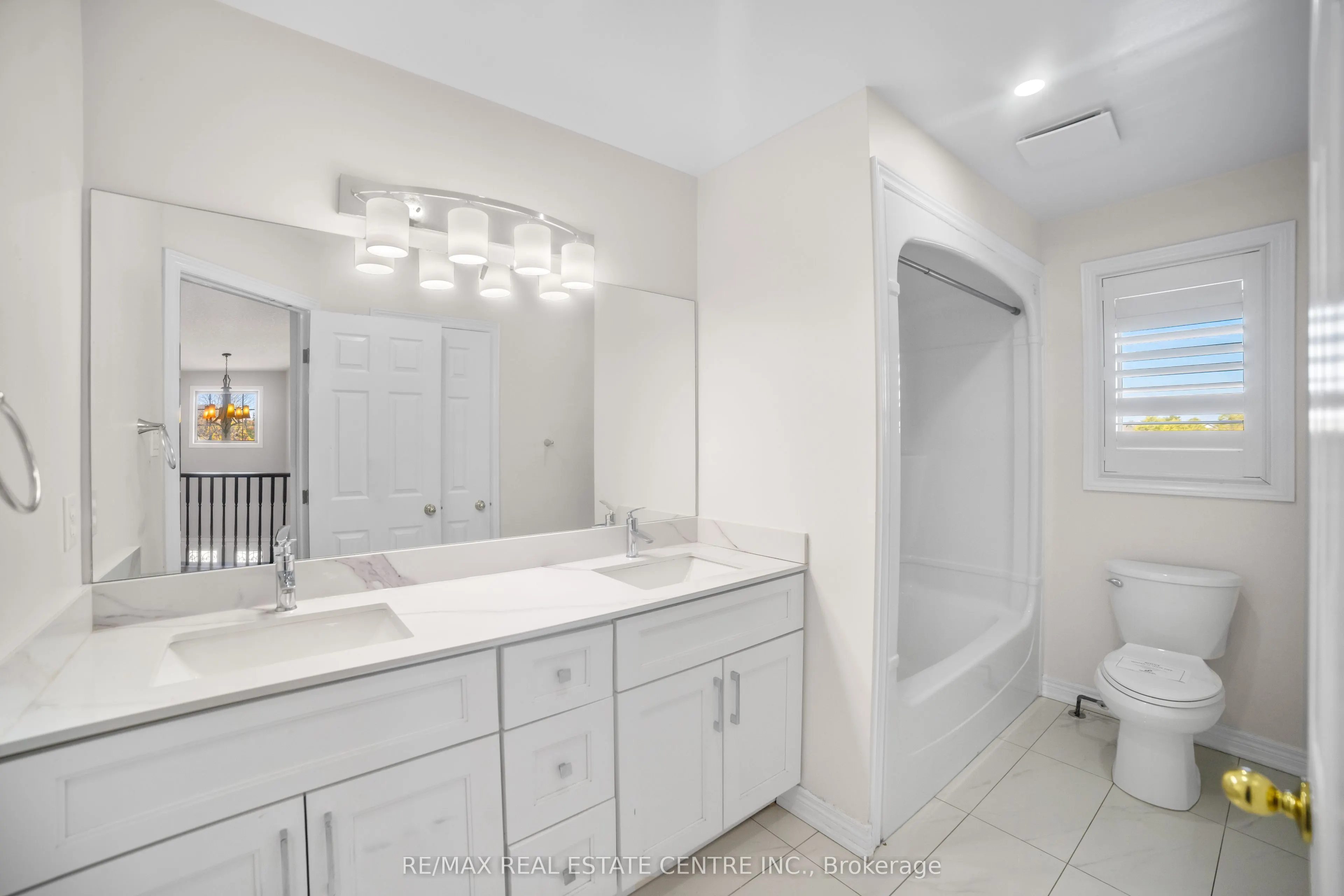 170 Southbrook Drive W
