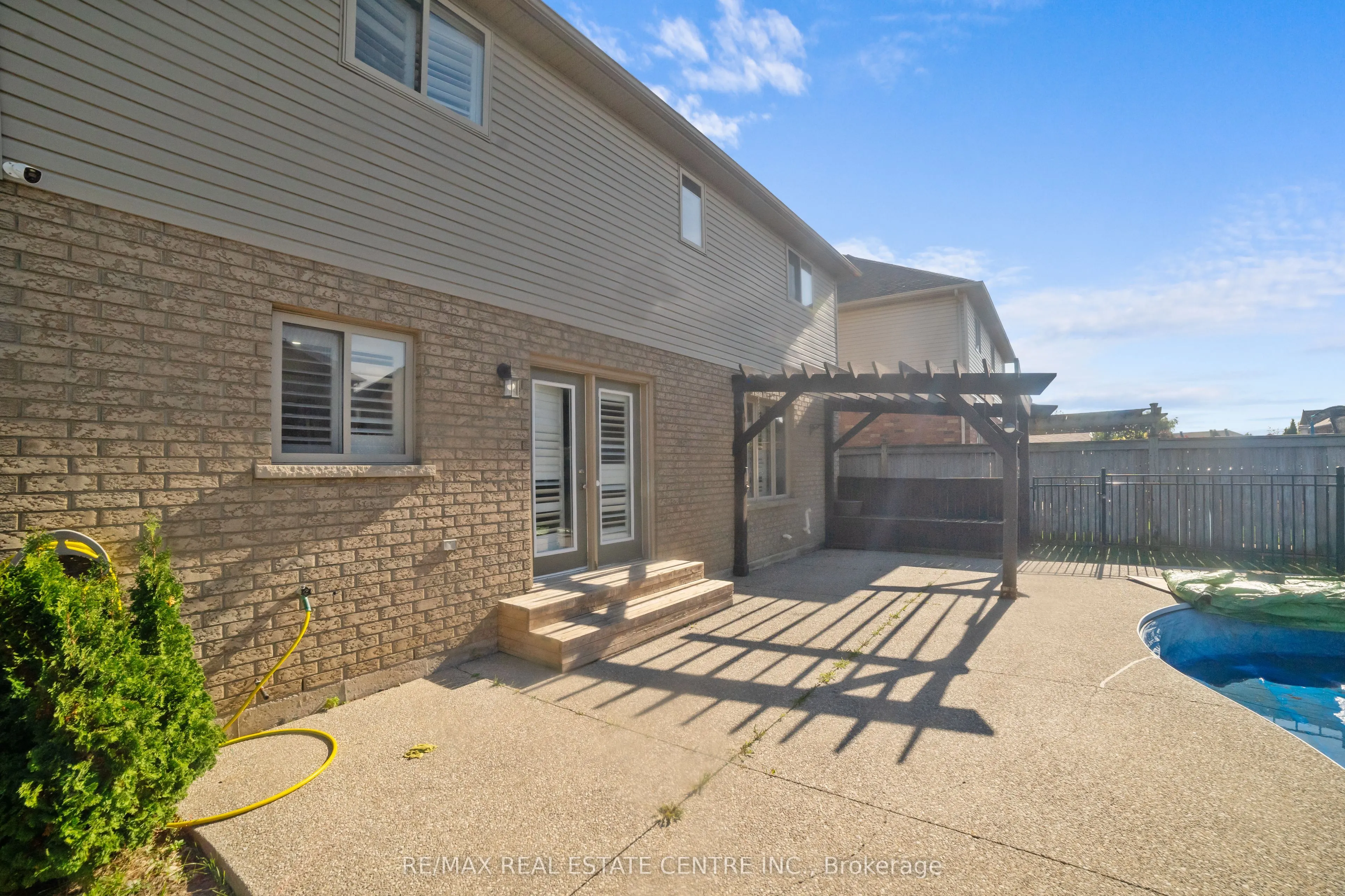 170 Southbrook Drive W