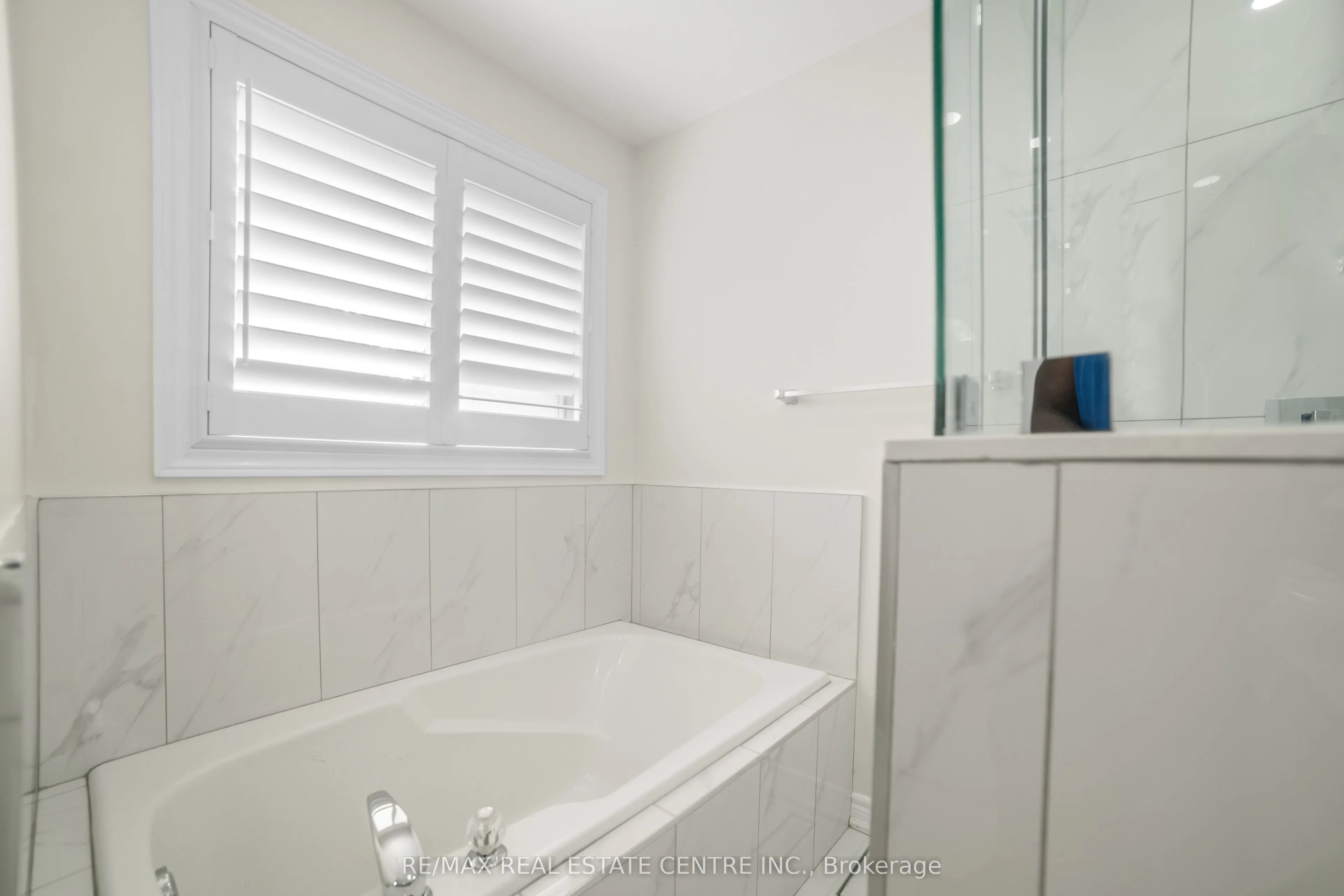 170 Southbrook Drive W