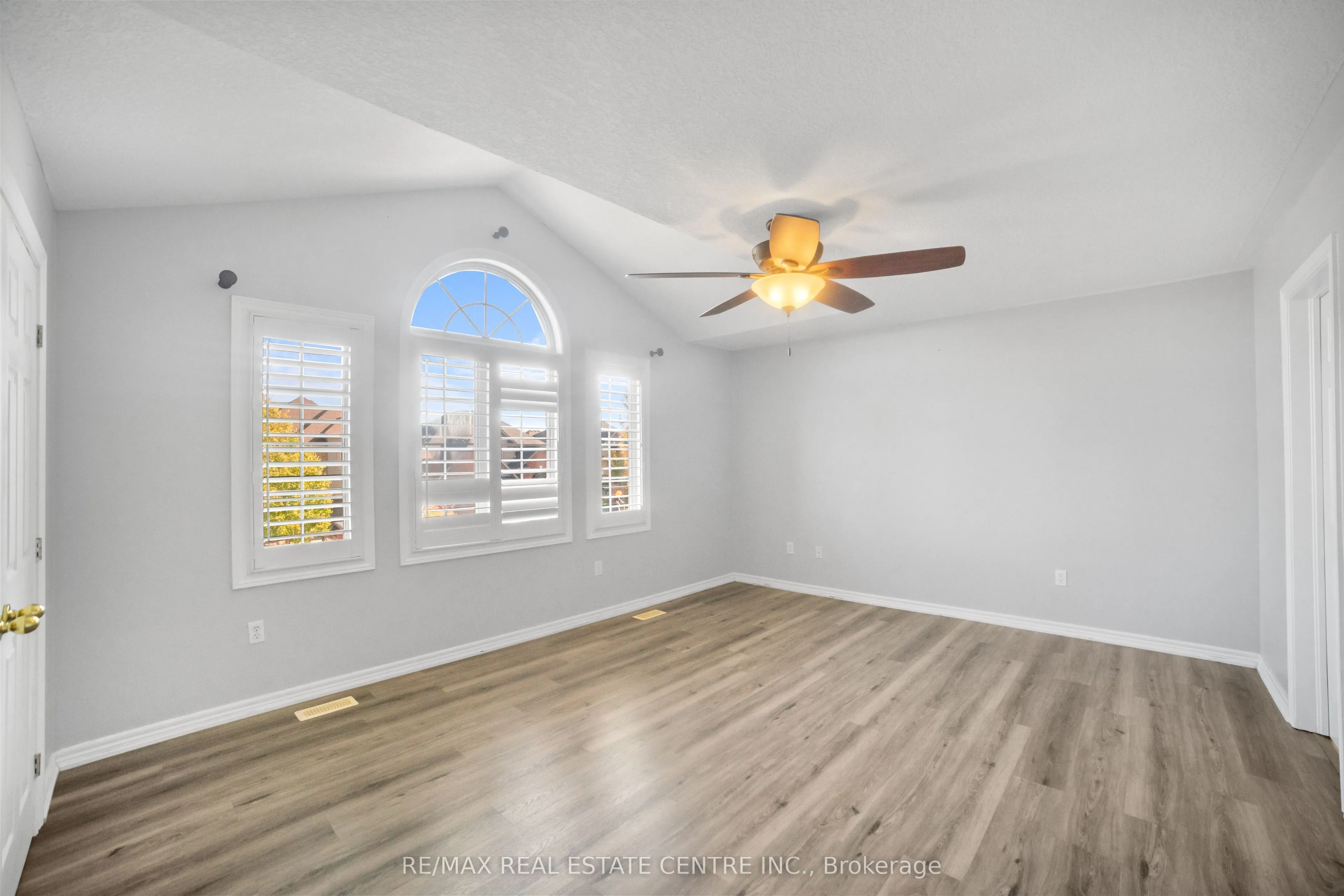 170 Southbrook Drive W