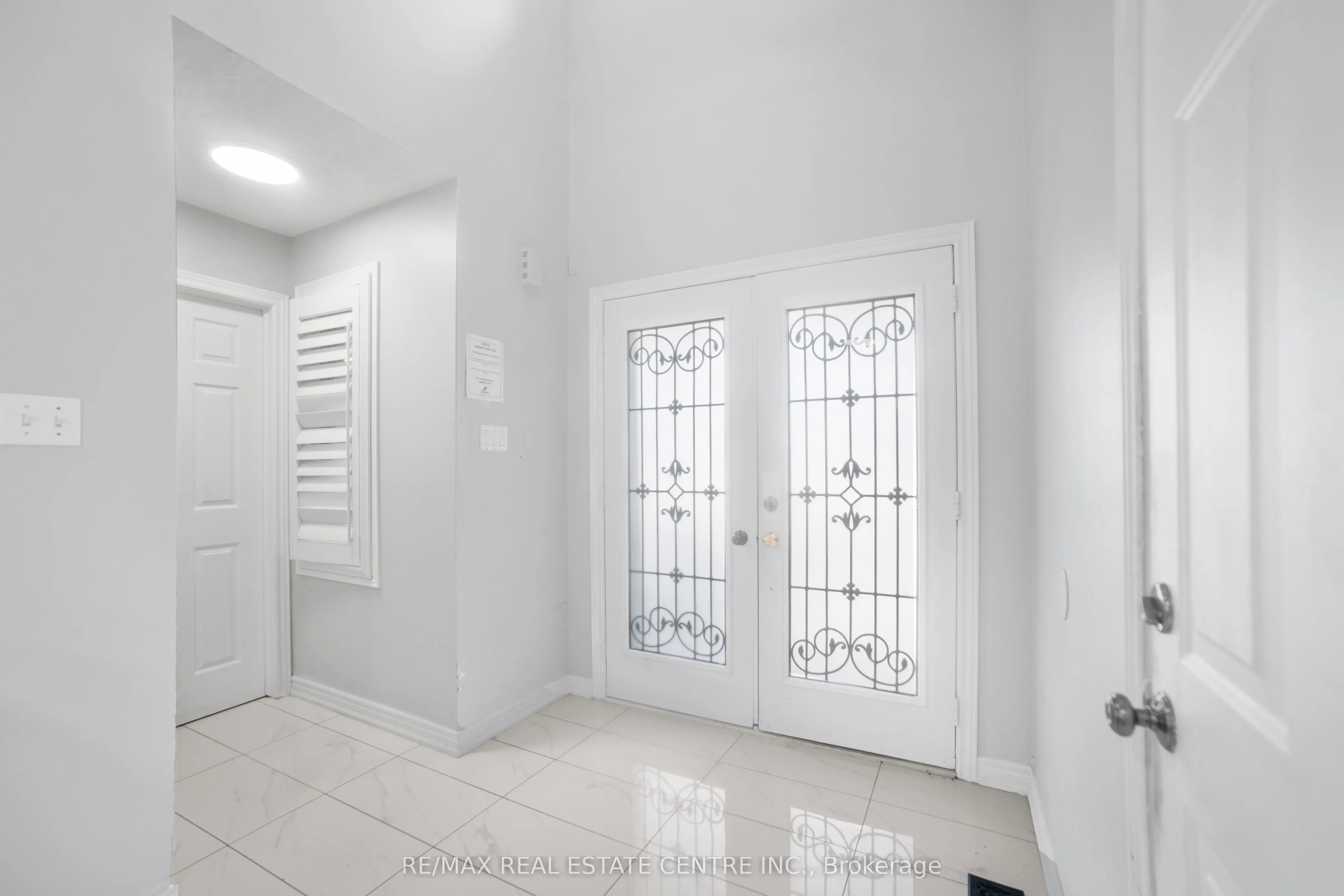 170 Southbrook Drive W