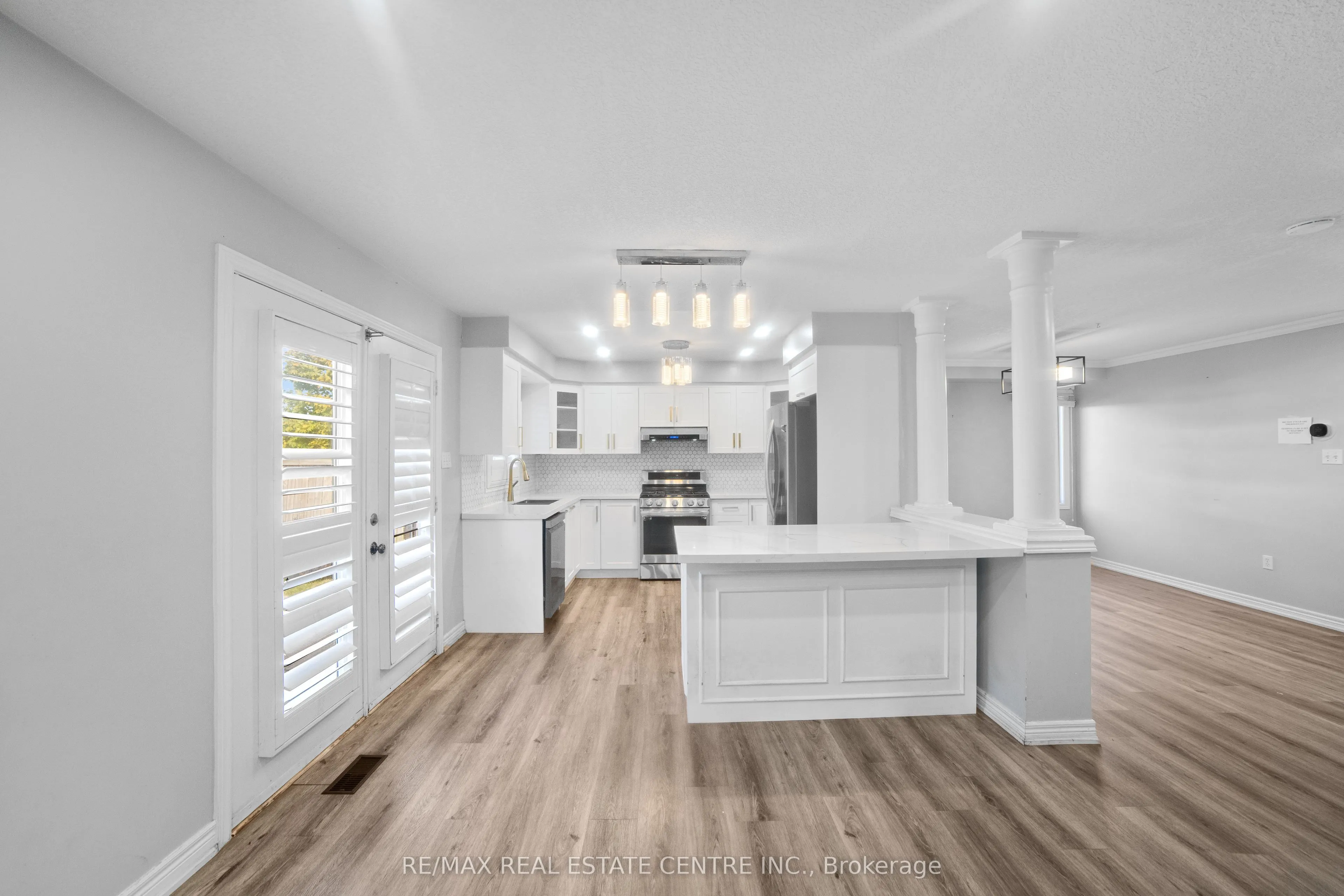 170 Southbrook Drive W