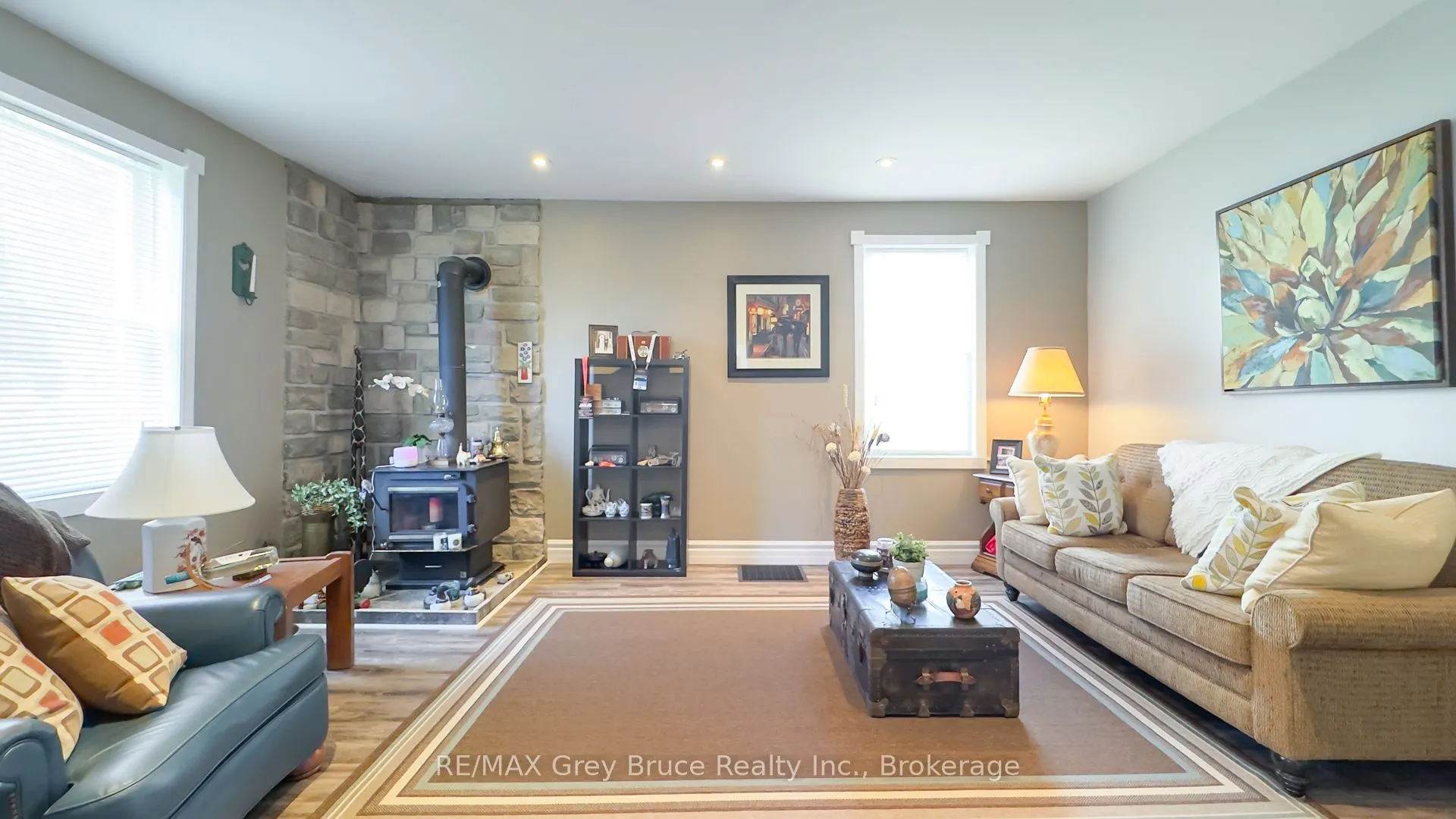 173 5th Avenue W