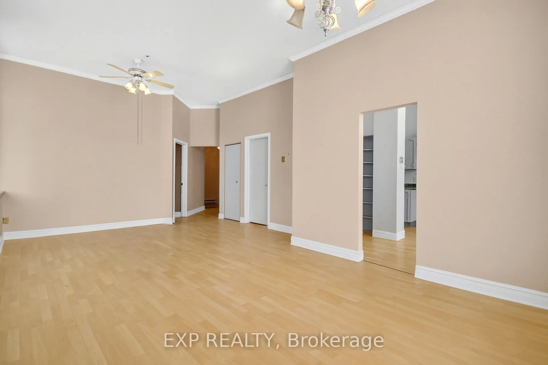 1 Rosamond Street E, #302