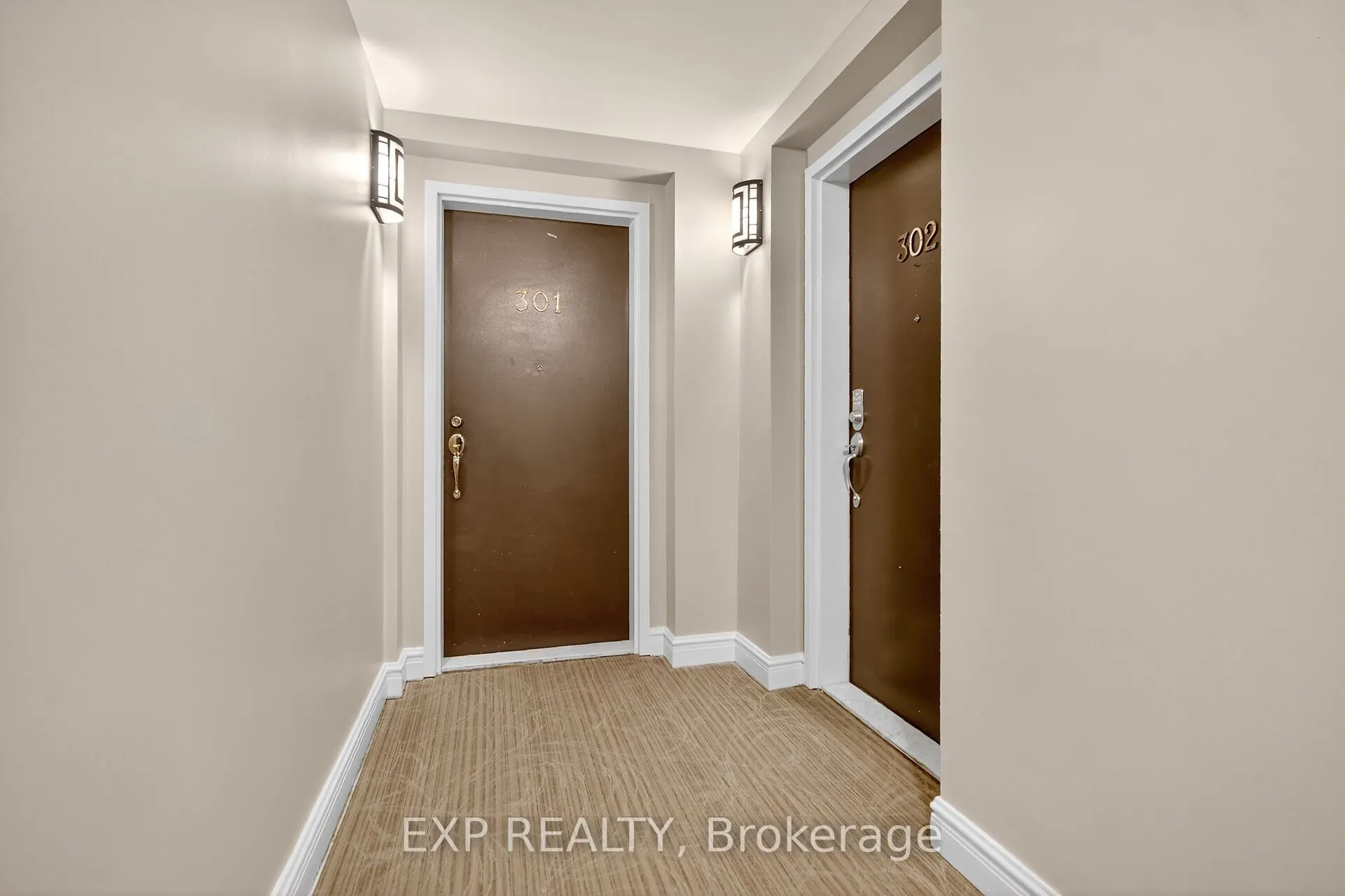1 Rosamond Street E, #302