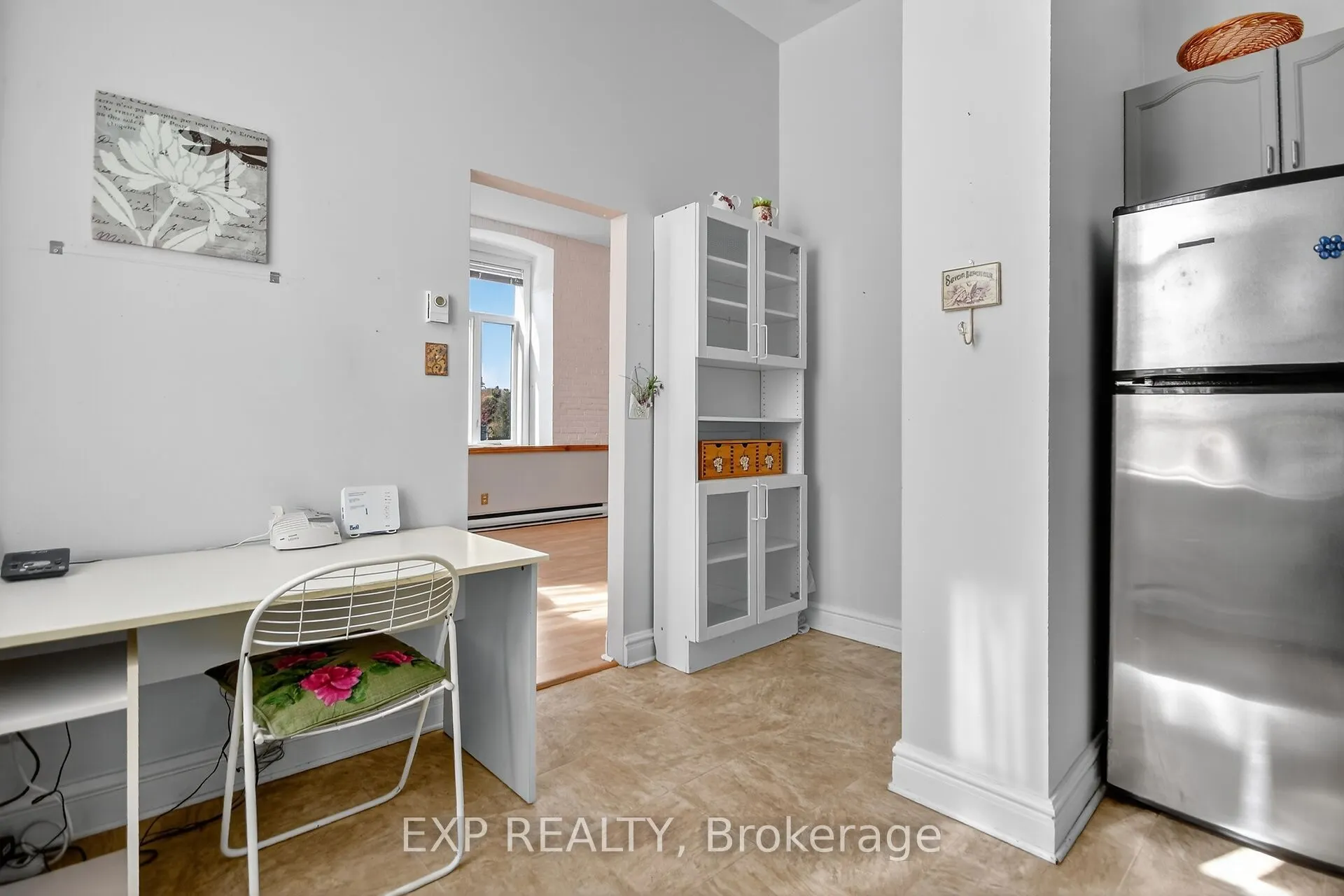 1 Rosamond Street E, #302