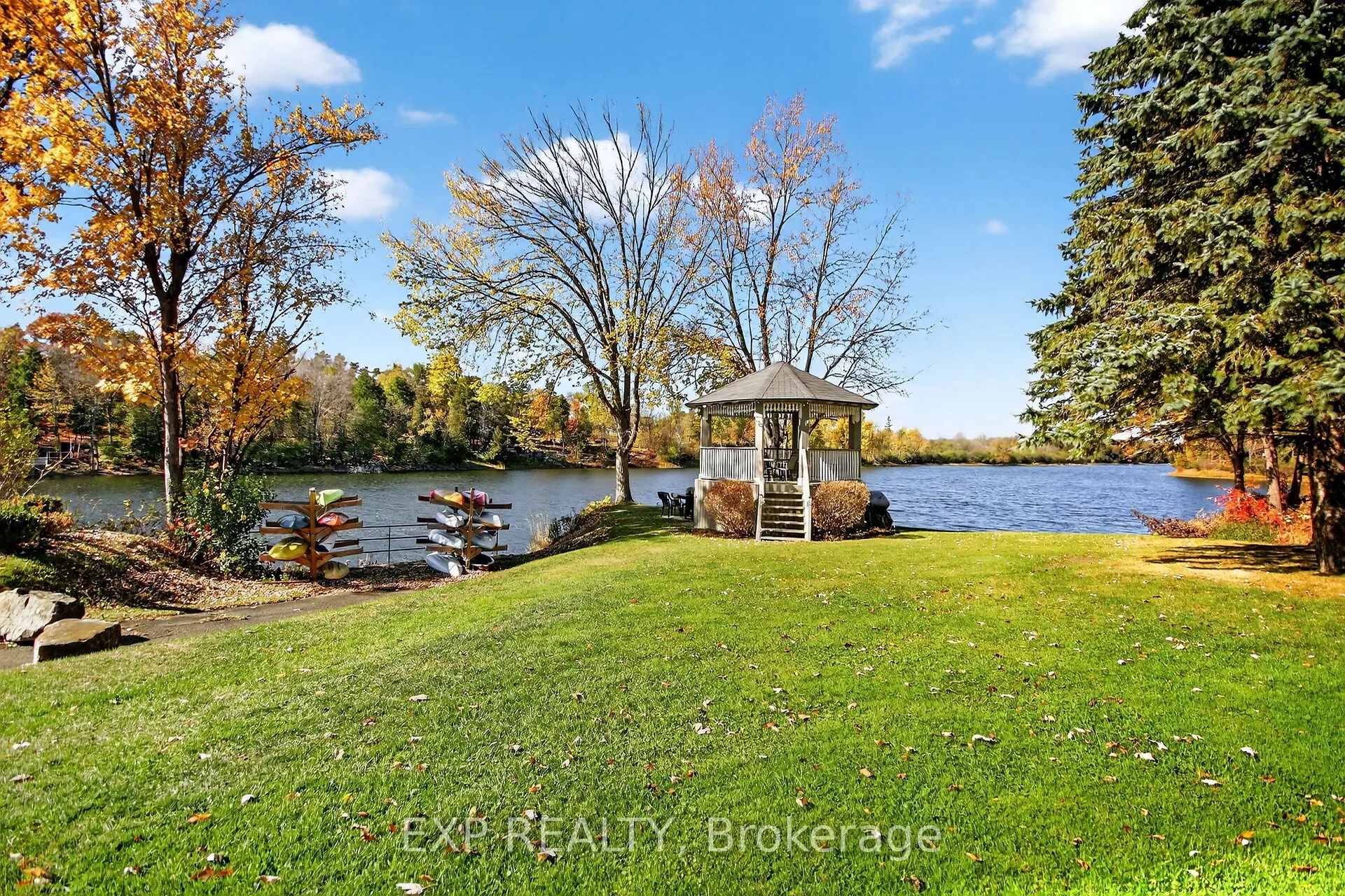 1 Rosamond Street E, #302
