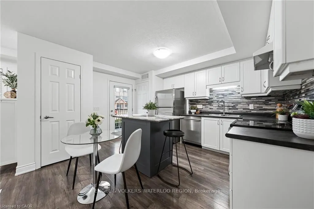 1460 Highland Road W, #6E