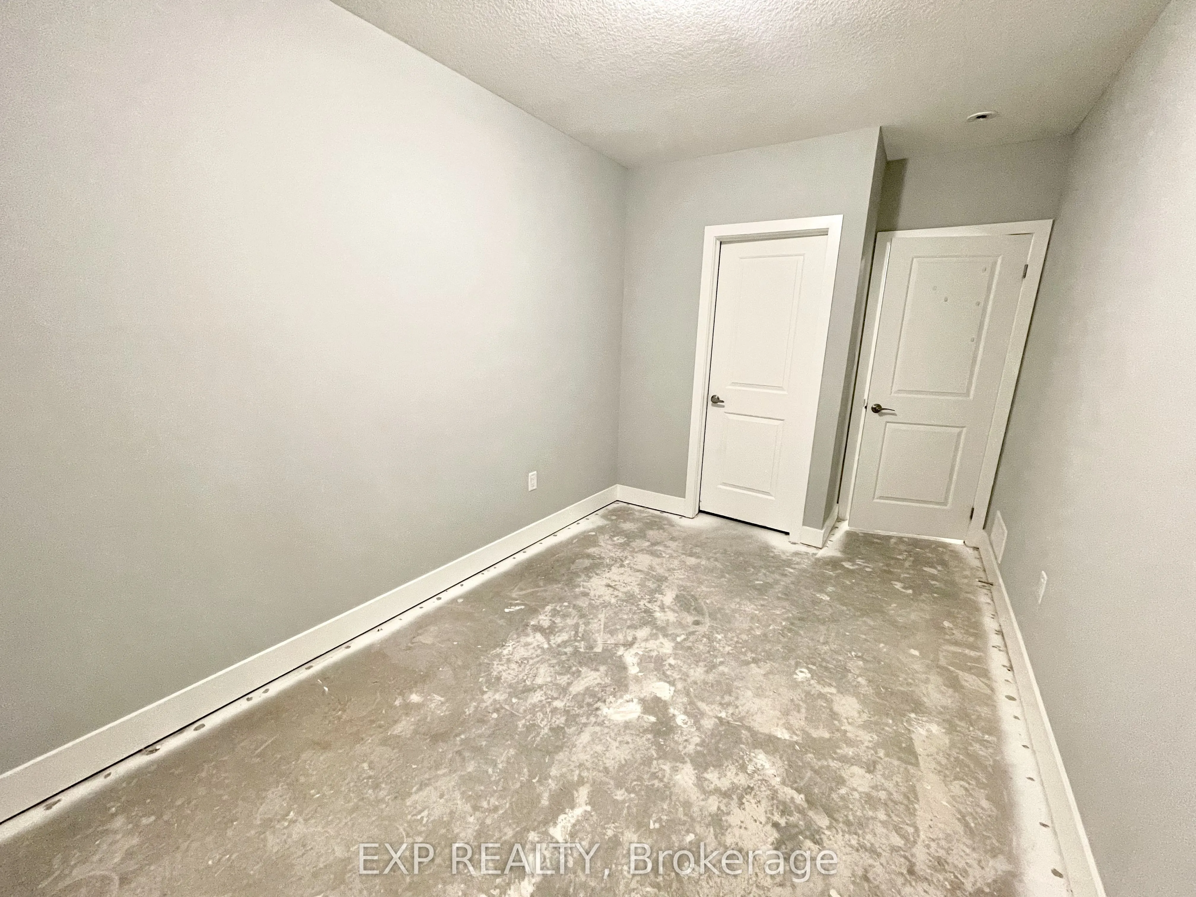 2284 Evans Boulevard, #52
