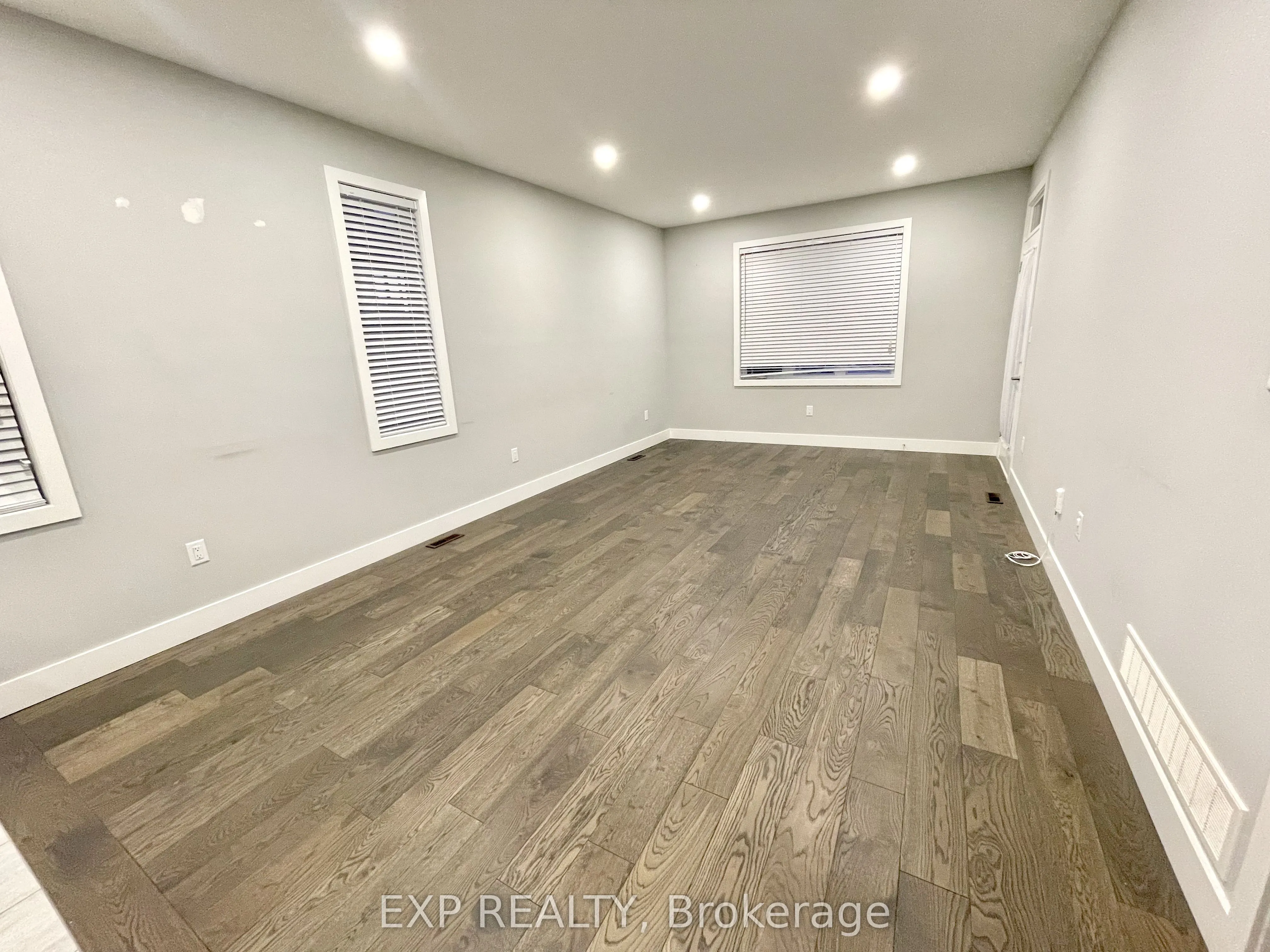 2284 Evans Boulevard, #52