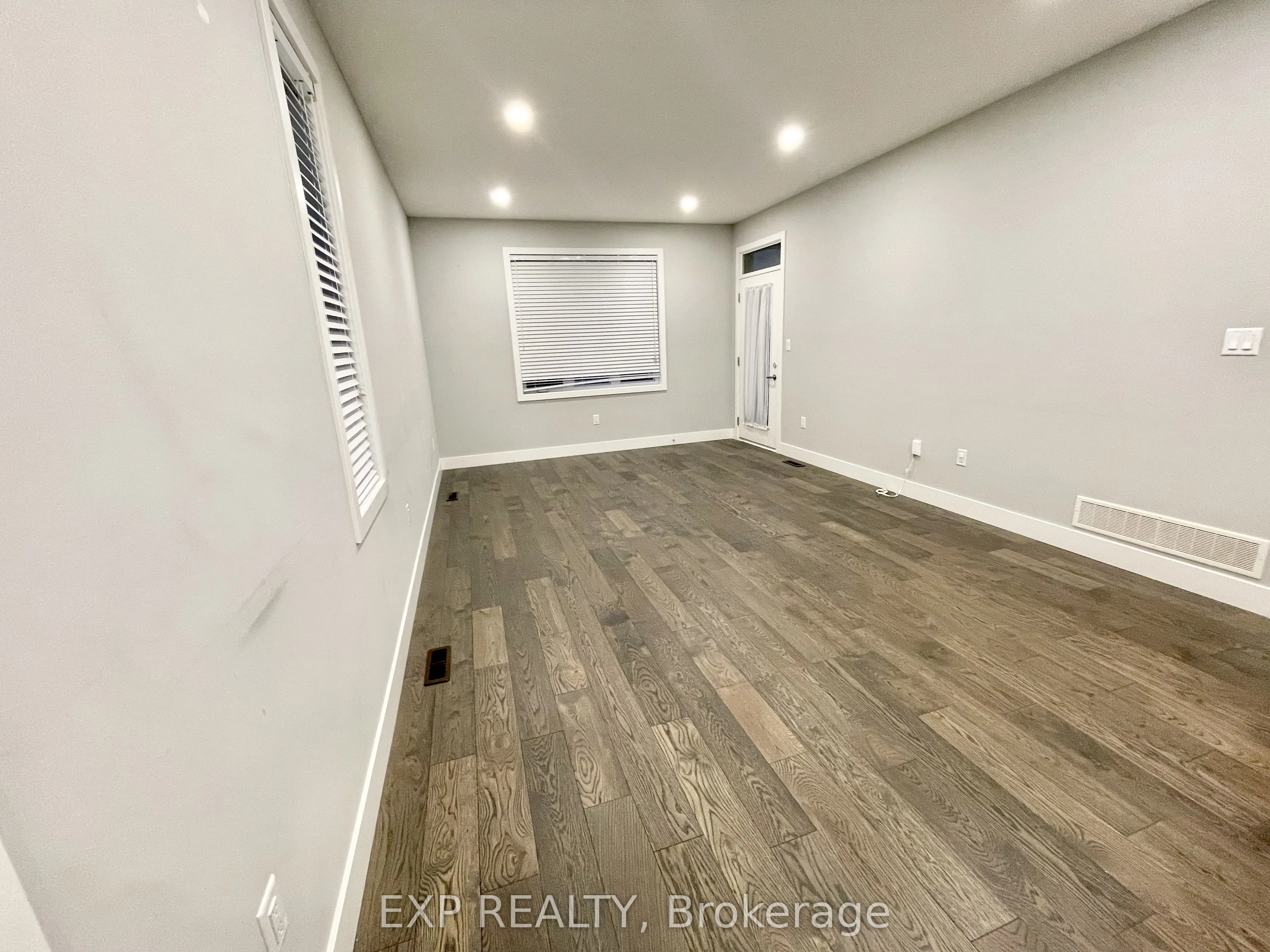 2284 Evans Boulevard, #52