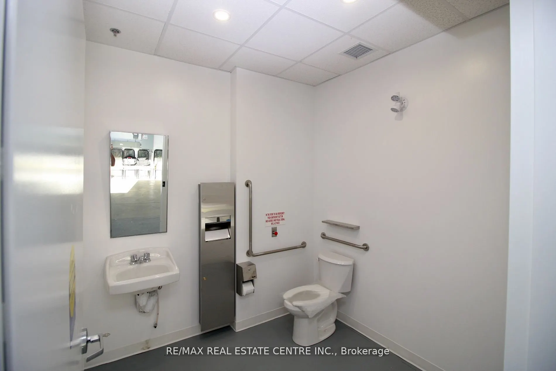 587 Hanlon Creek Boulevard, #16