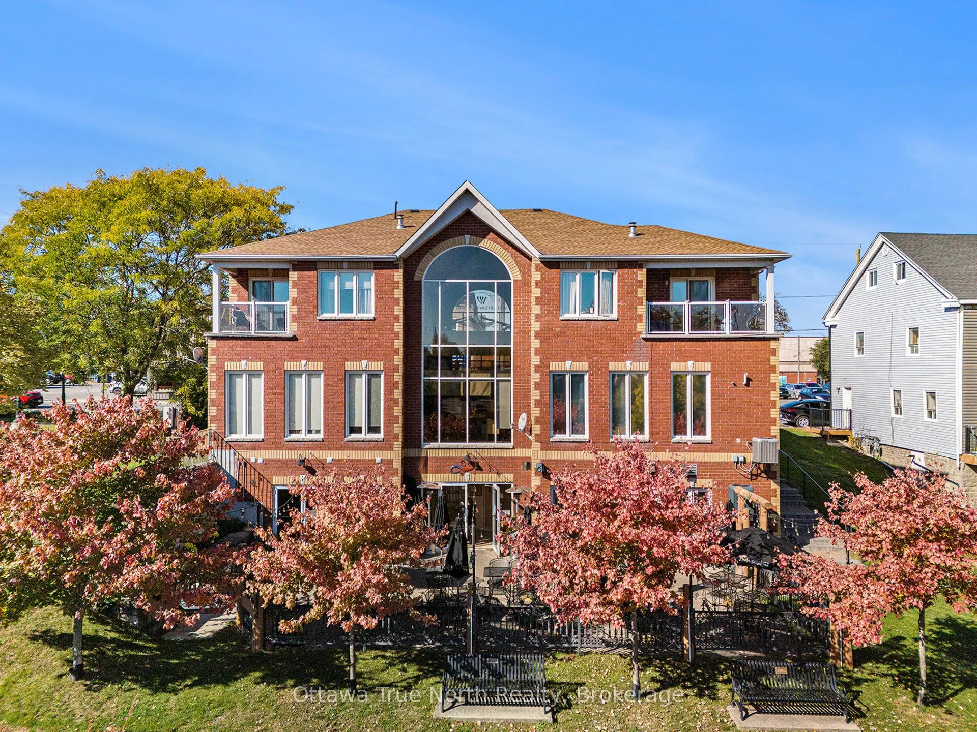 28 Clothier Street E