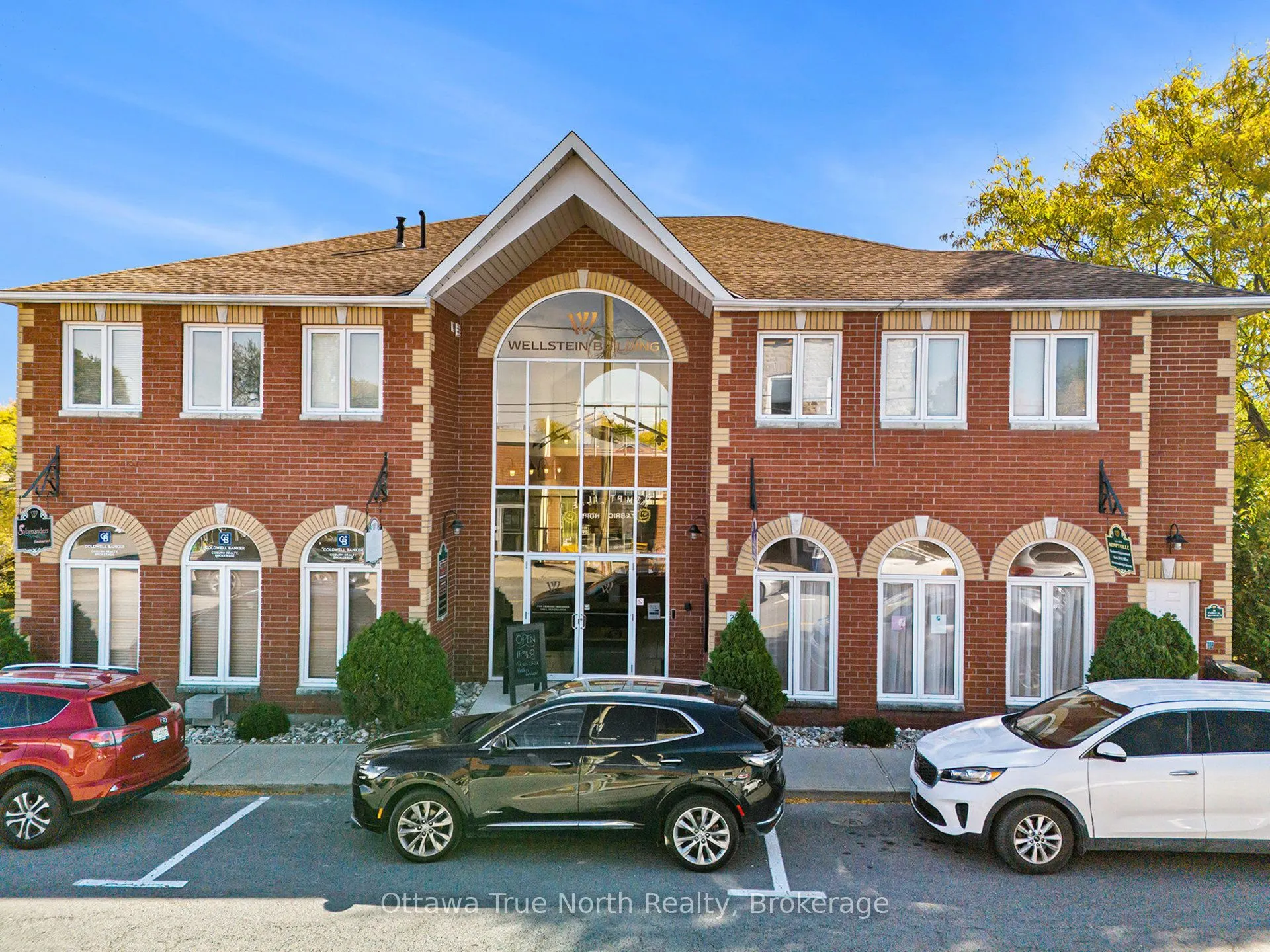 28 Clothier Street E