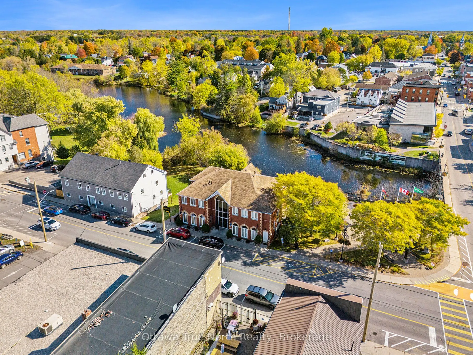 28 Clothier Street E