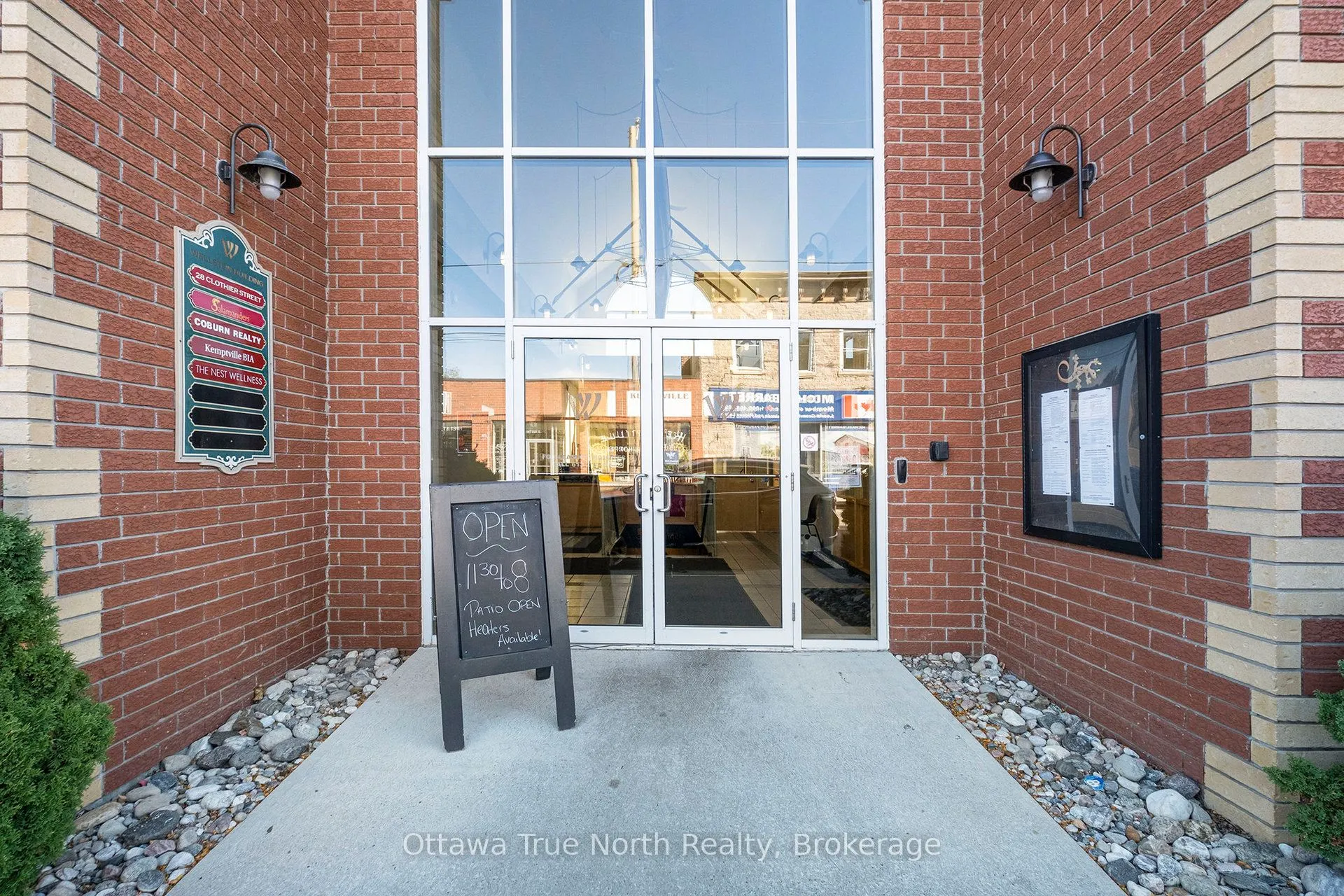 28 Clothier Street E