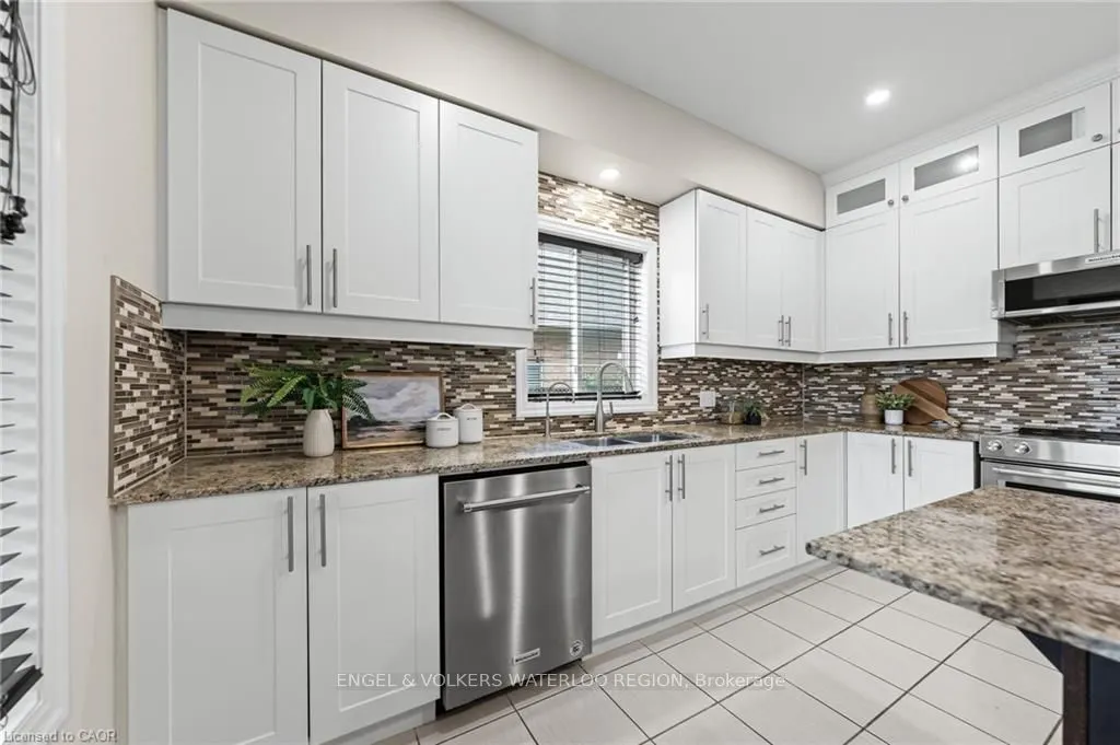 261 Watervale Crescent