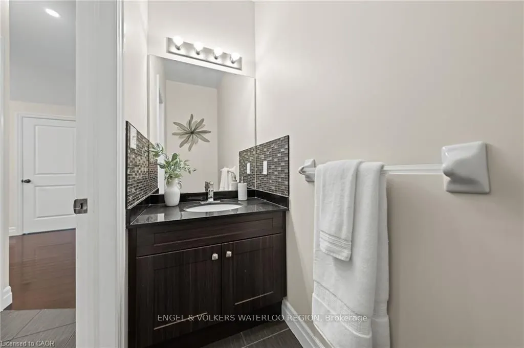 261 Watervale Crescent