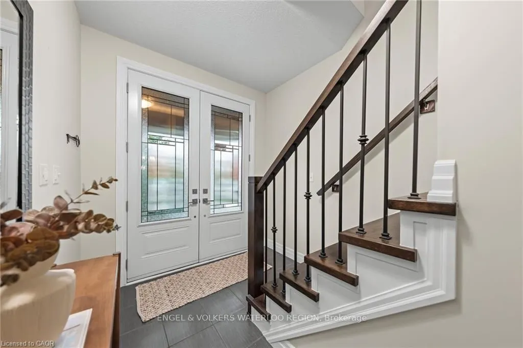 261 Watervale Crescent