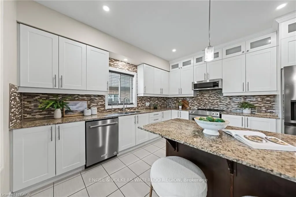 261 Watervale Crescent