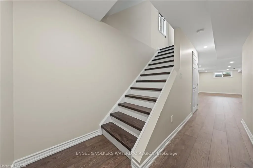 261 Watervale Crescent