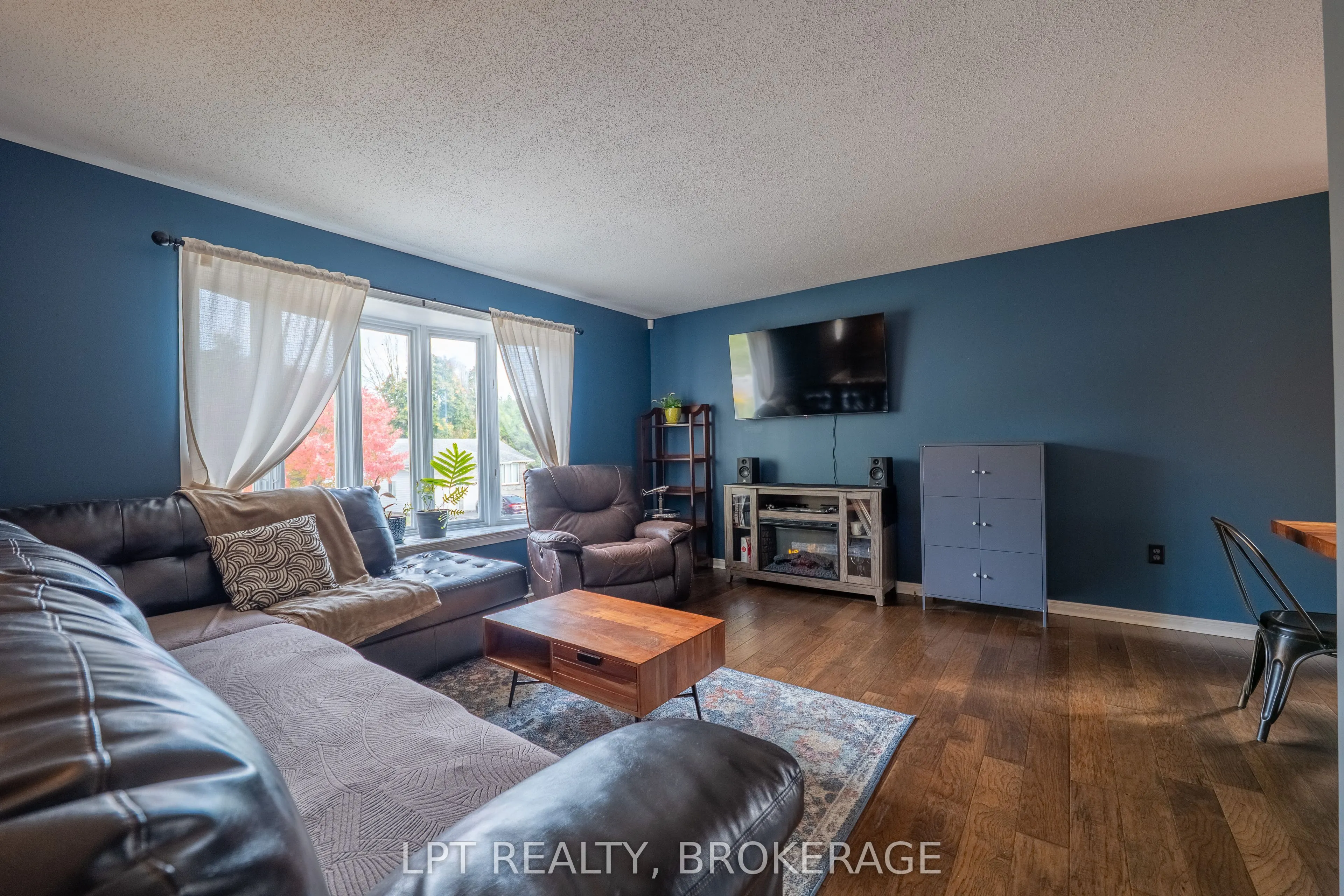 697 Macdonald Drive