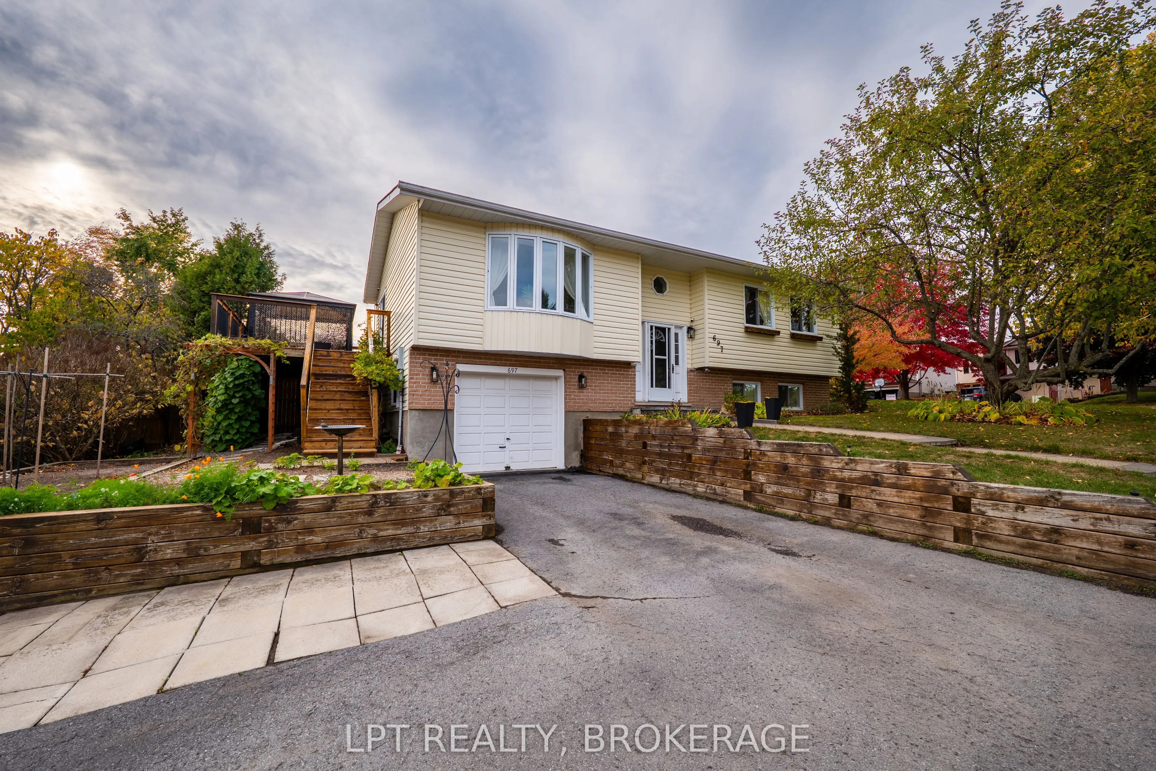 697 Macdonald Drive