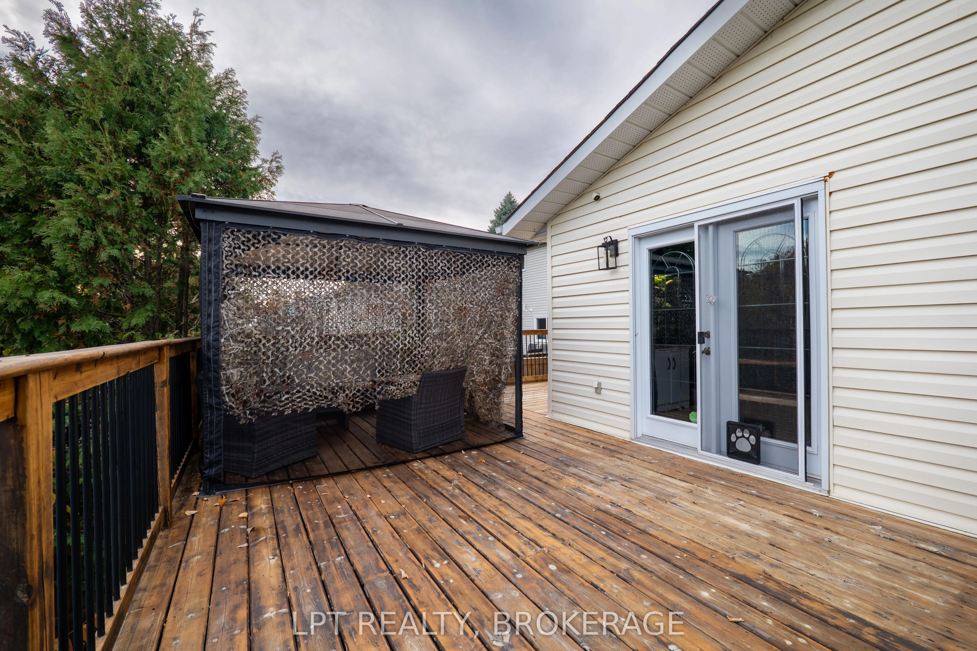 697 Macdonald Drive