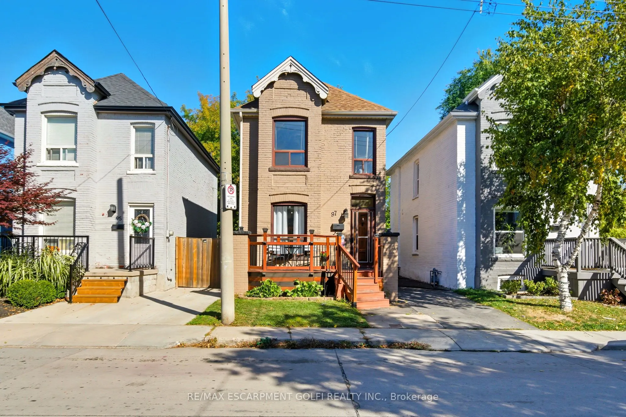 97 FRANCIS Street