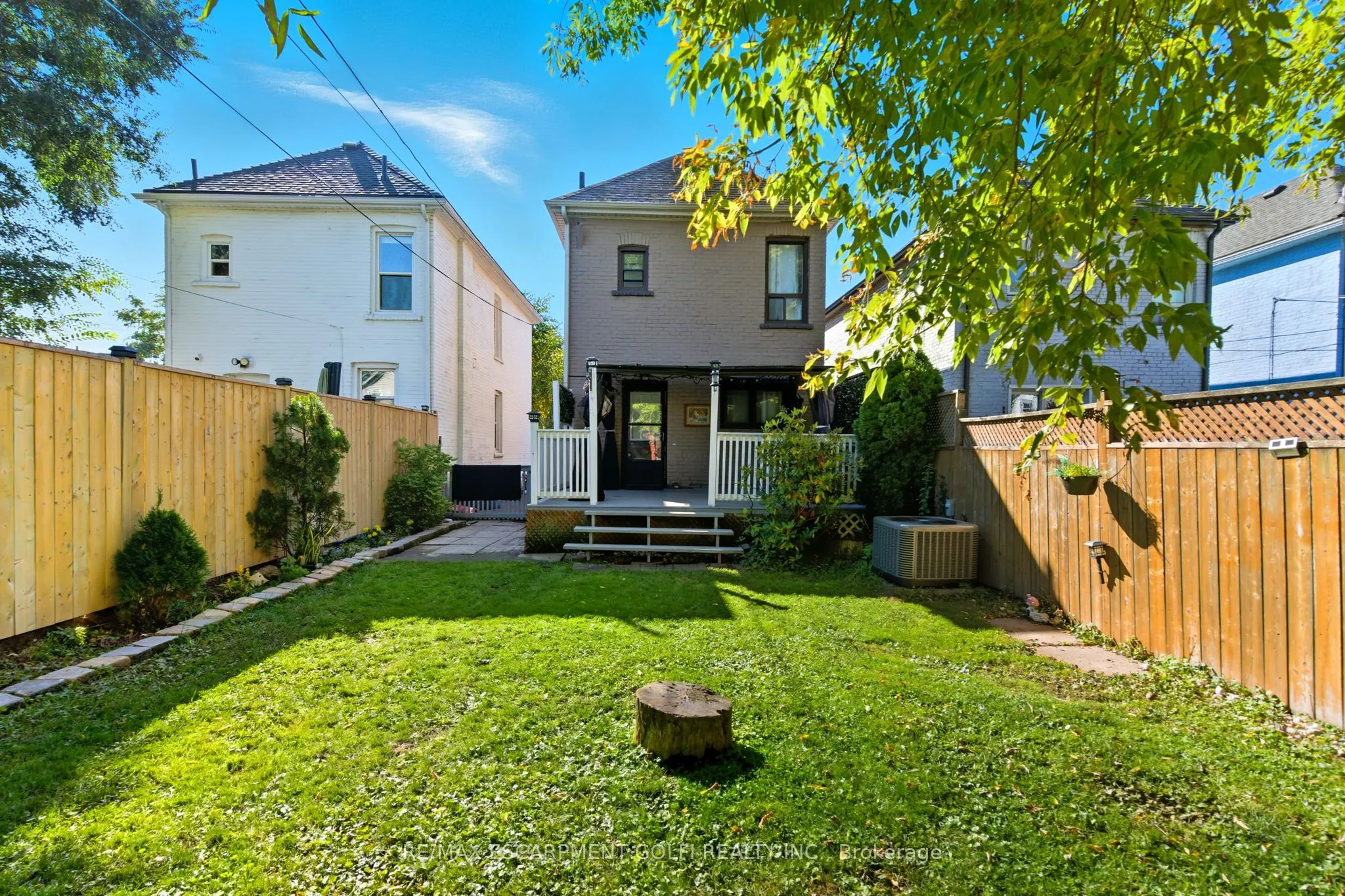 97 FRANCIS Street