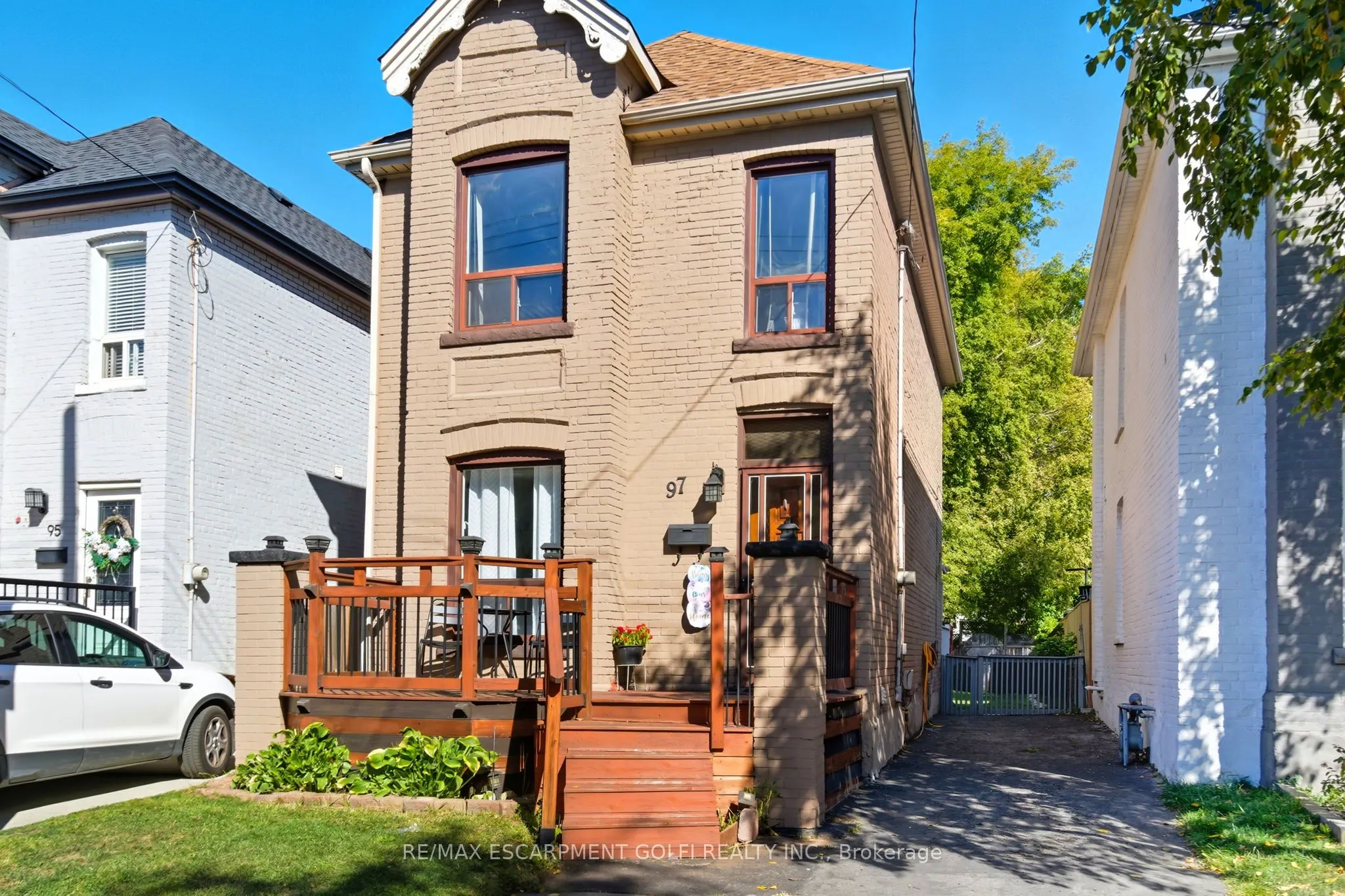 97 FRANCIS Street