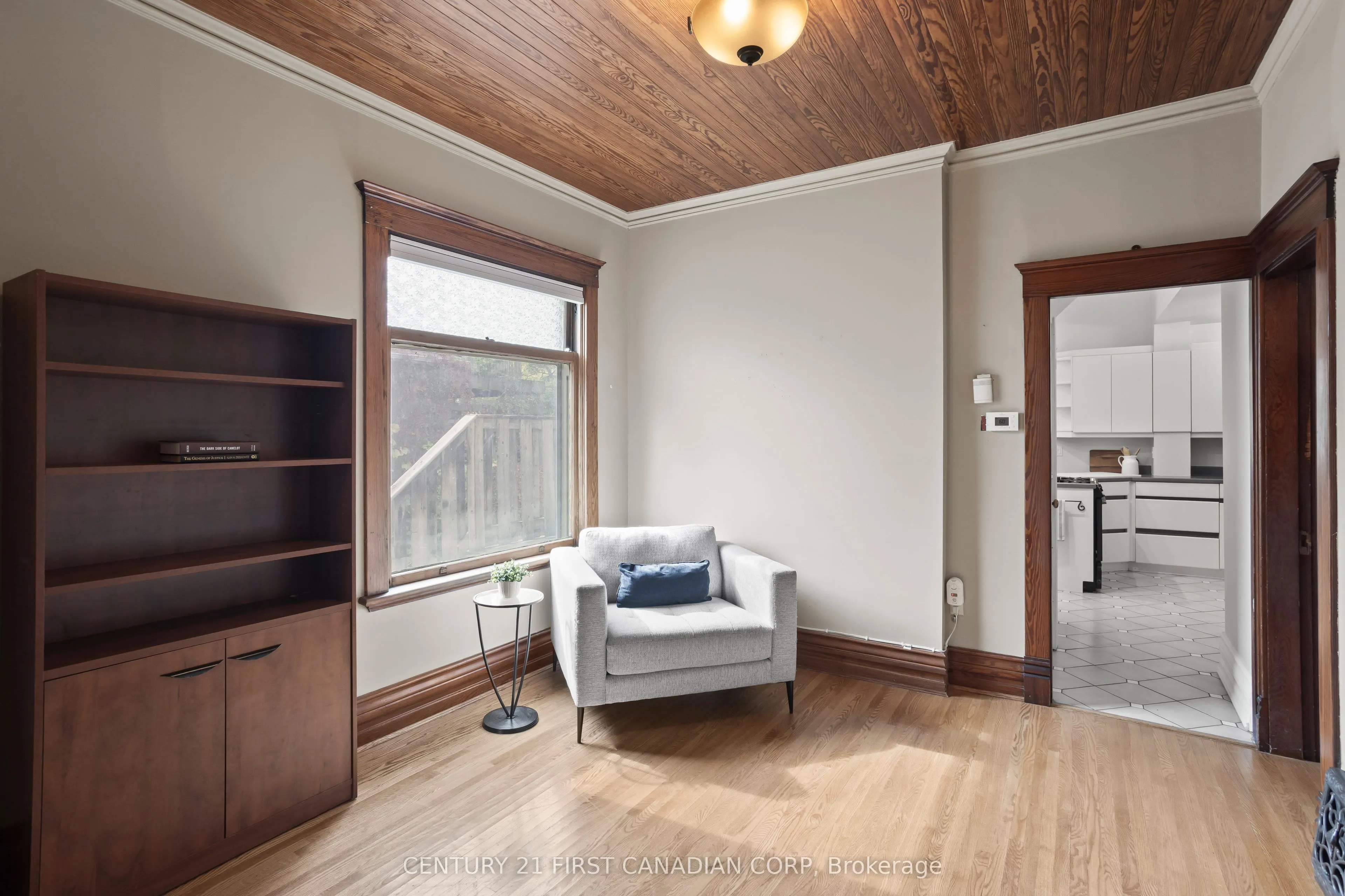 16 Woodward Avenue