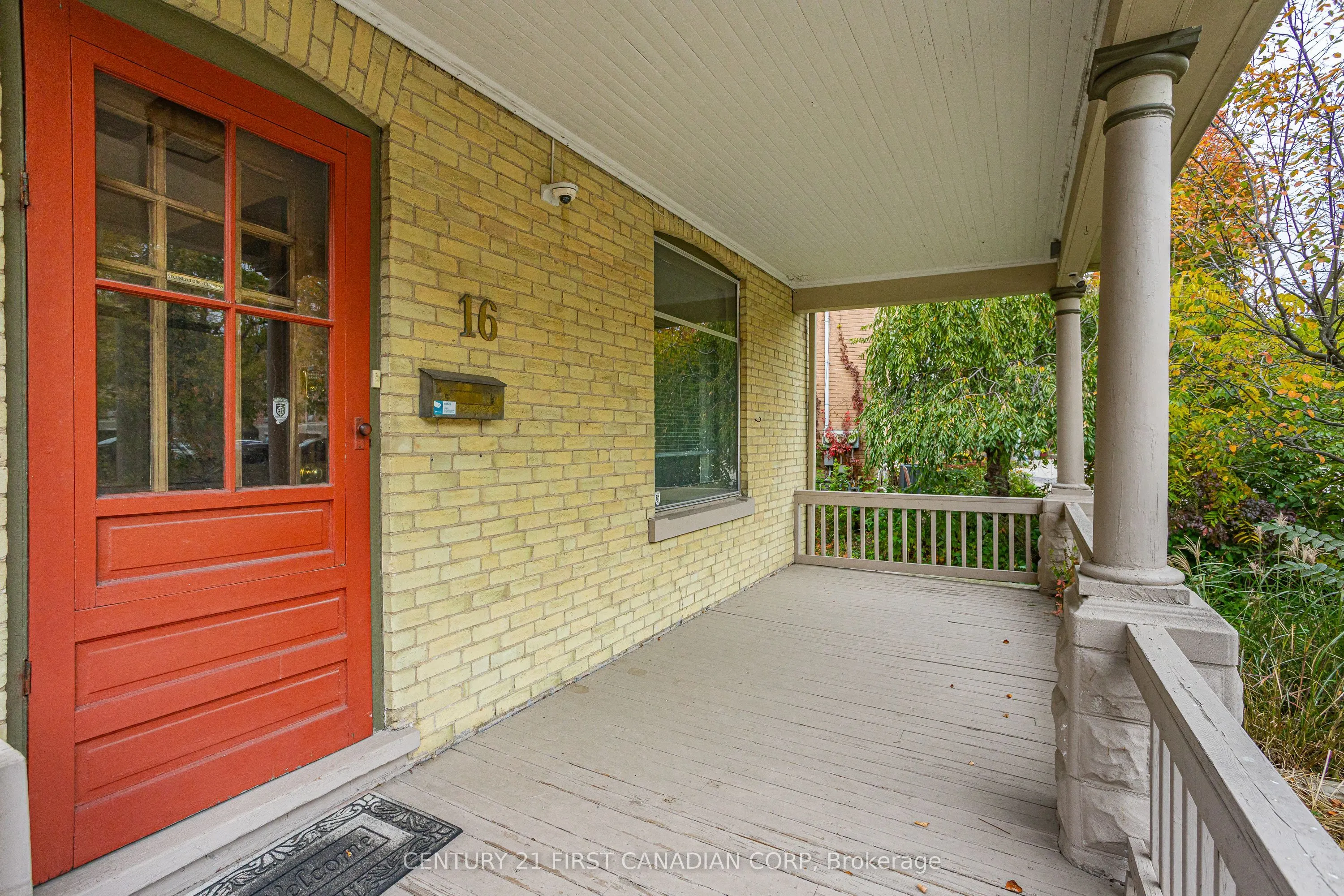 16 Woodward Avenue