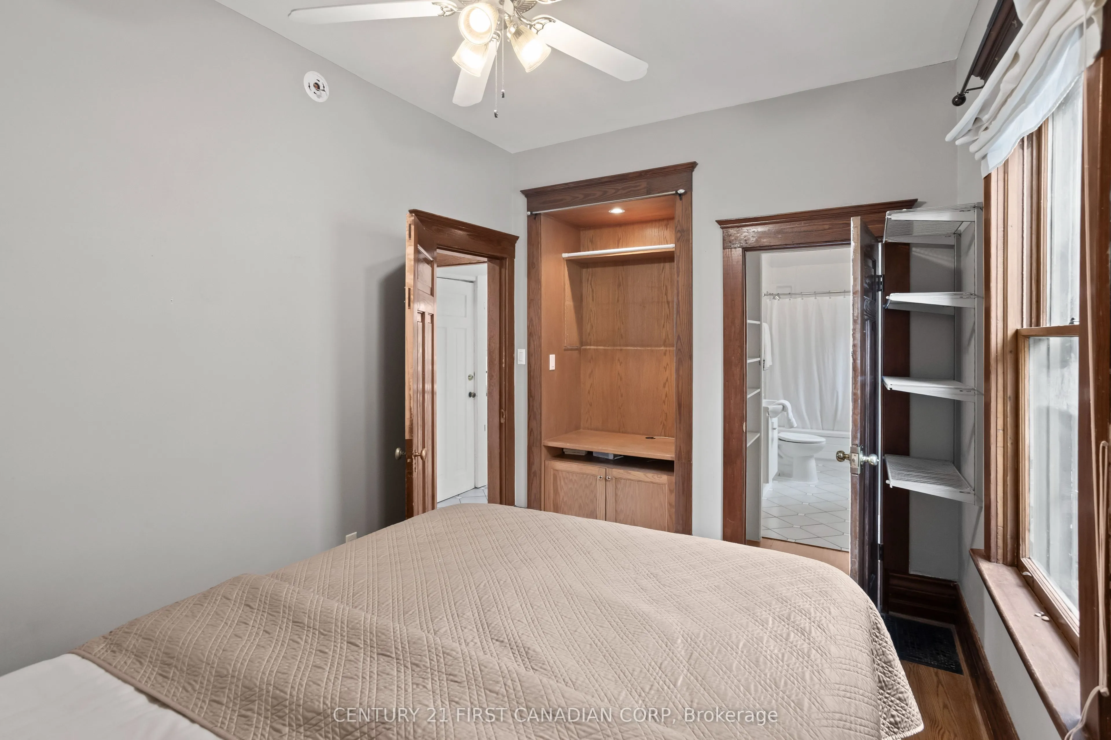 16 Woodward Avenue