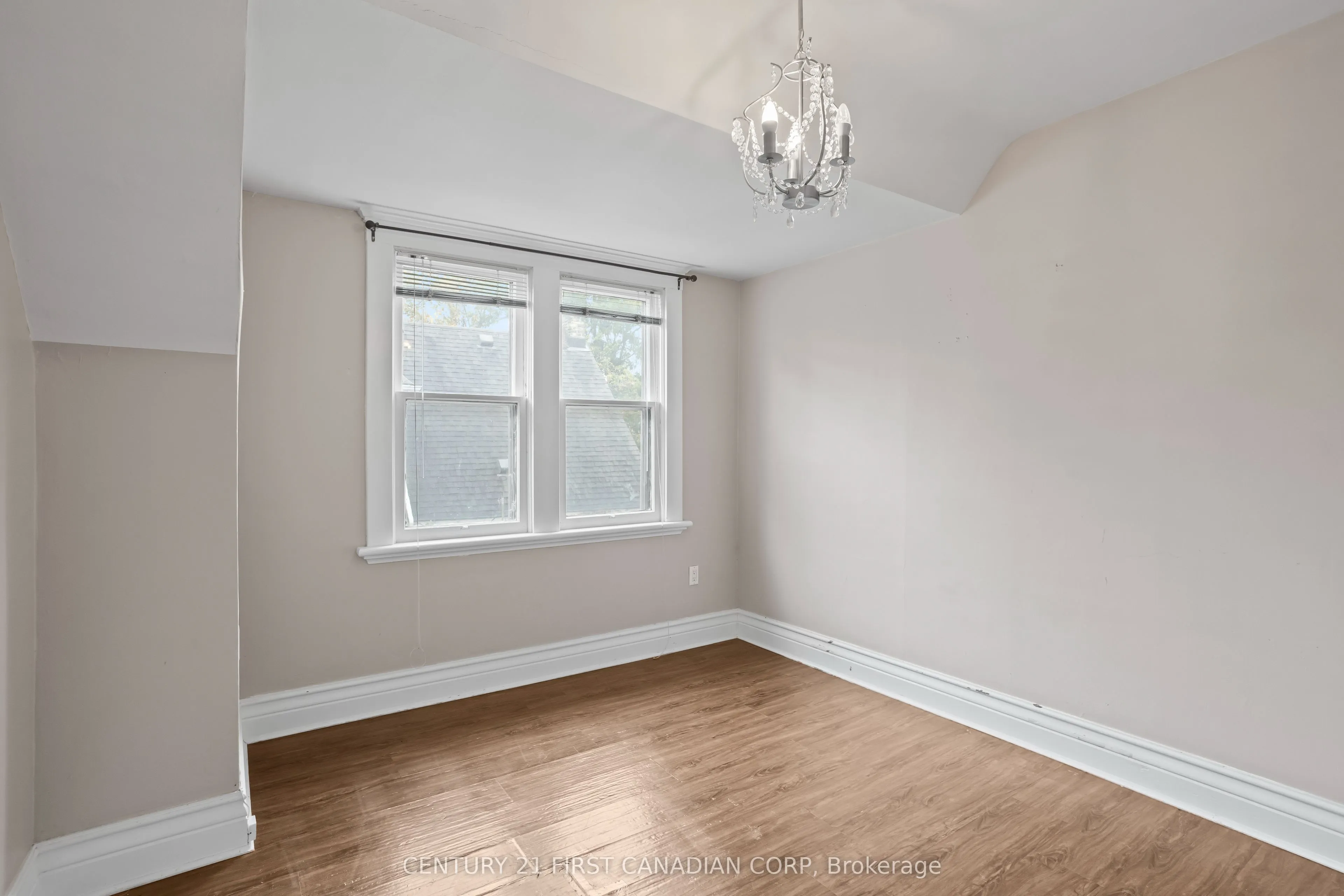 16 Woodward Avenue