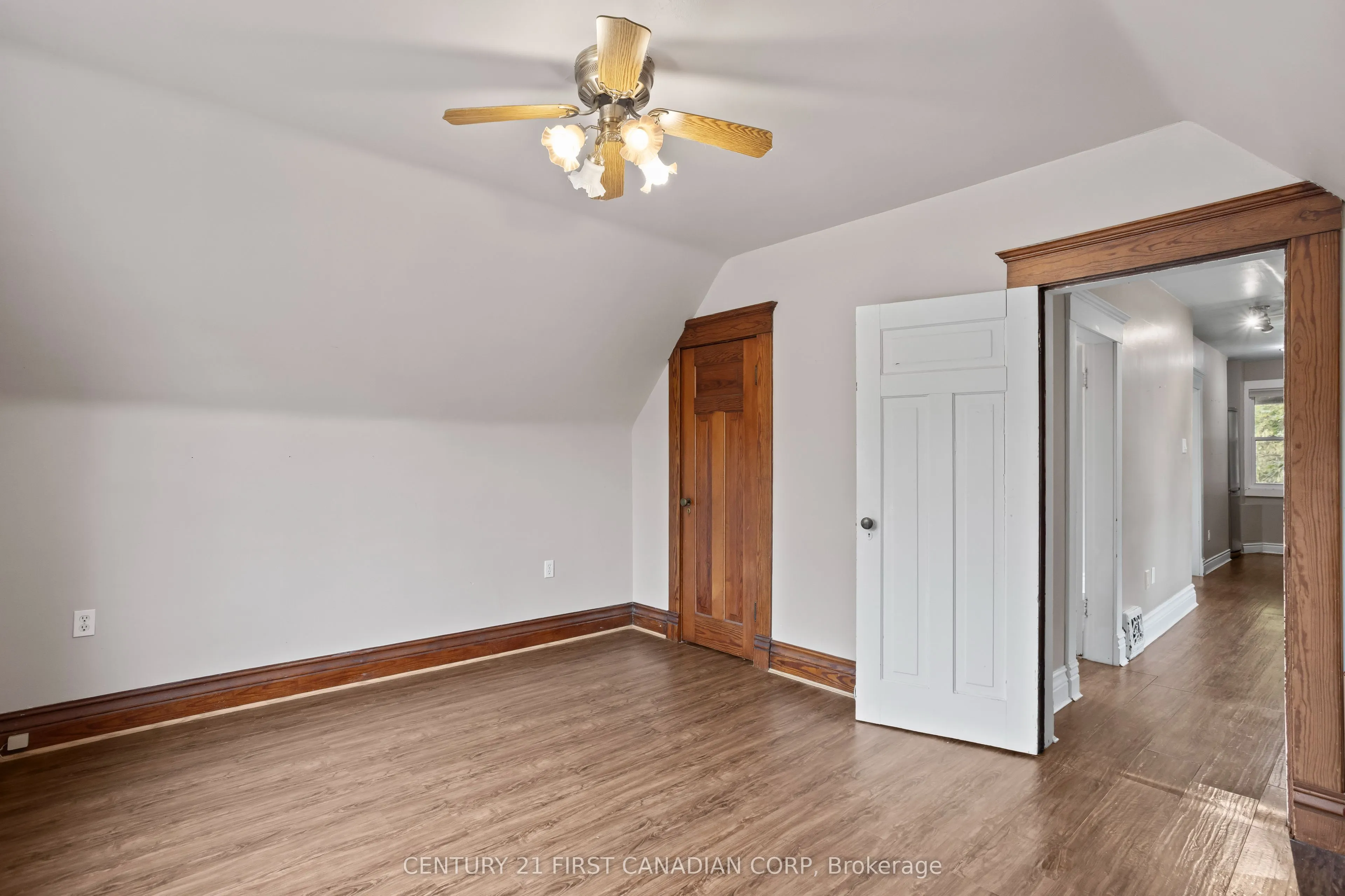 16 Woodward Avenue