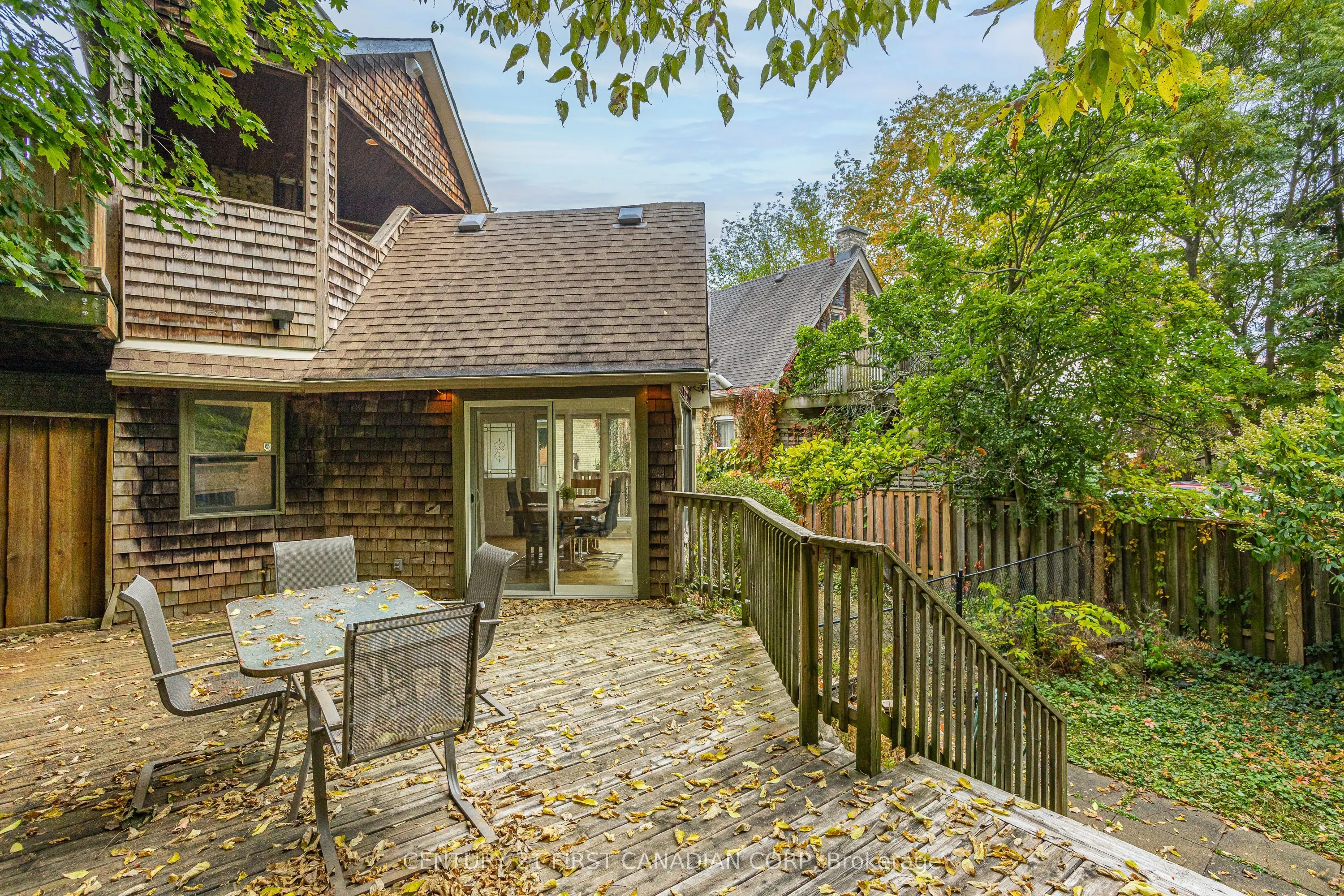 16 Woodward Avenue