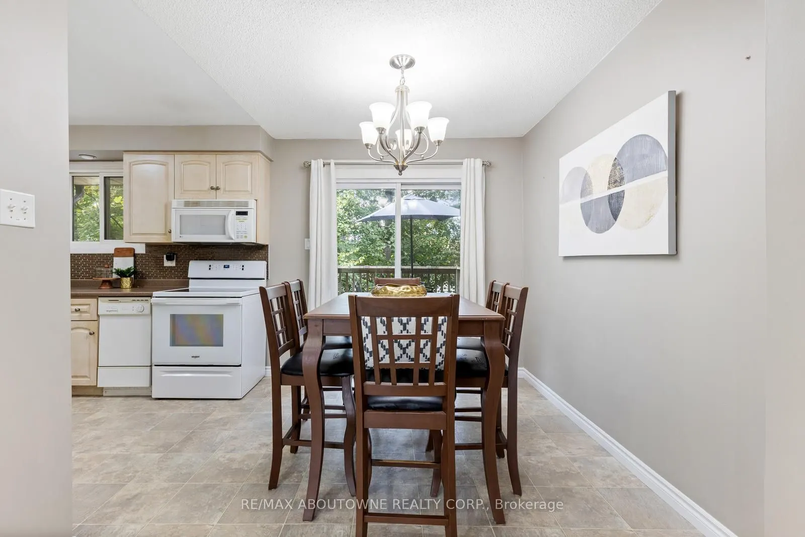 49 Cedarwoods Crescent, #48