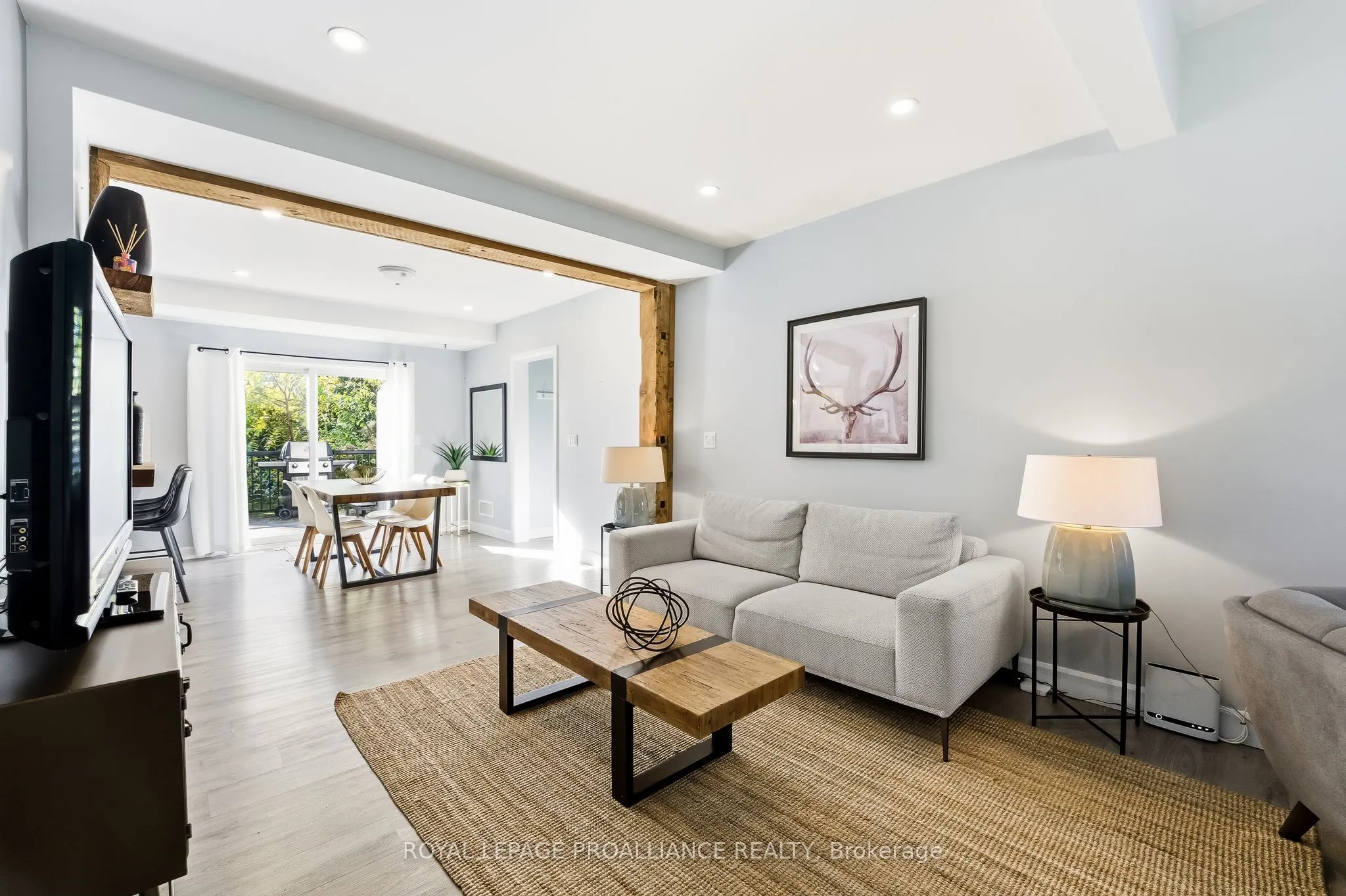 80 Elgin Street N