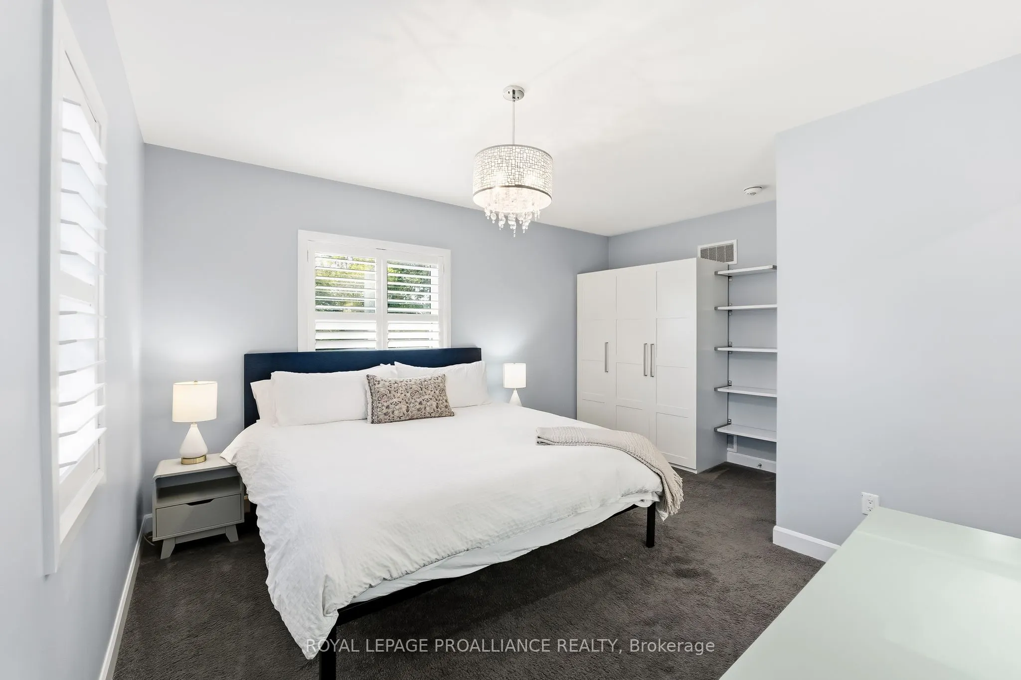80 Elgin Street N