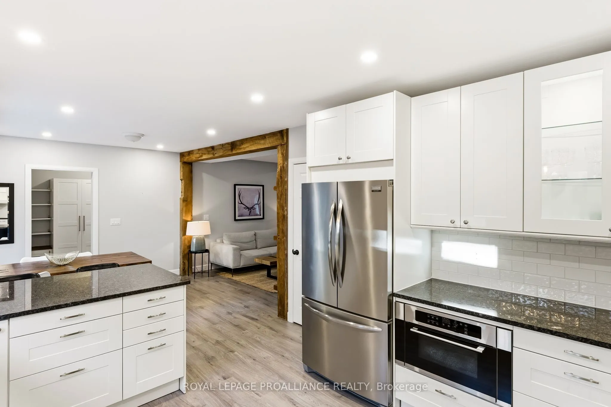 80 Elgin Street N