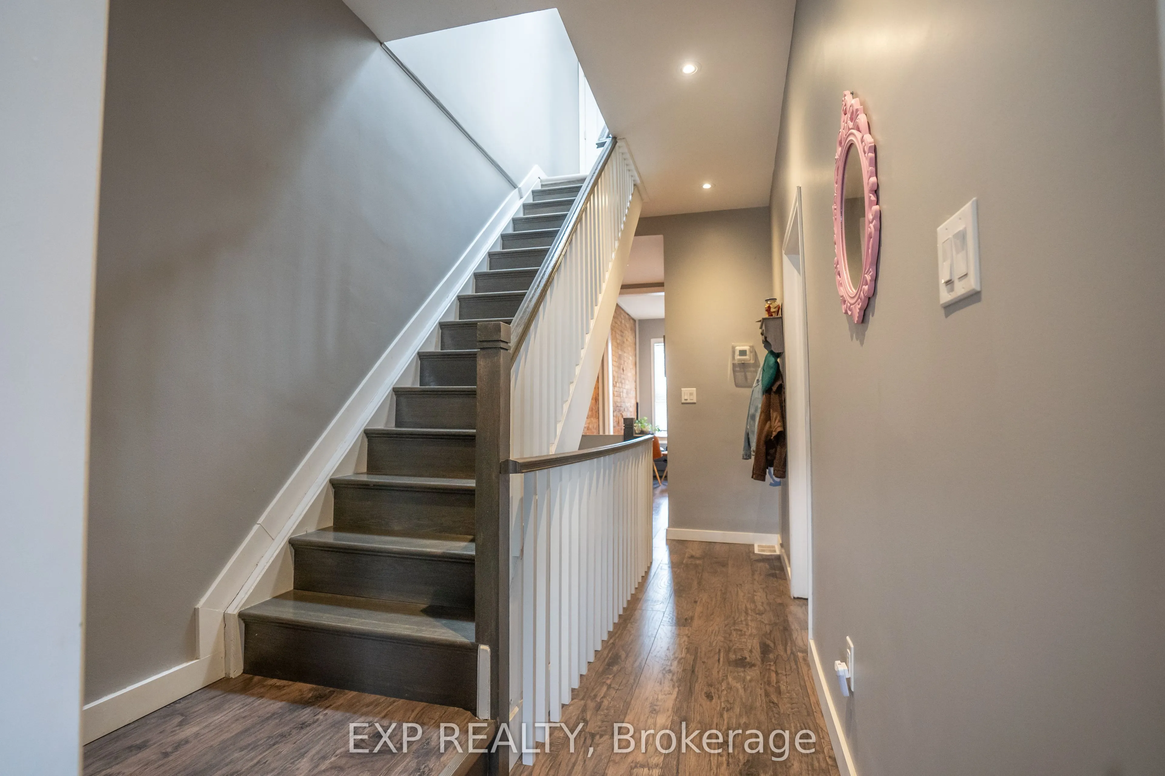 165 Emerald Street N
