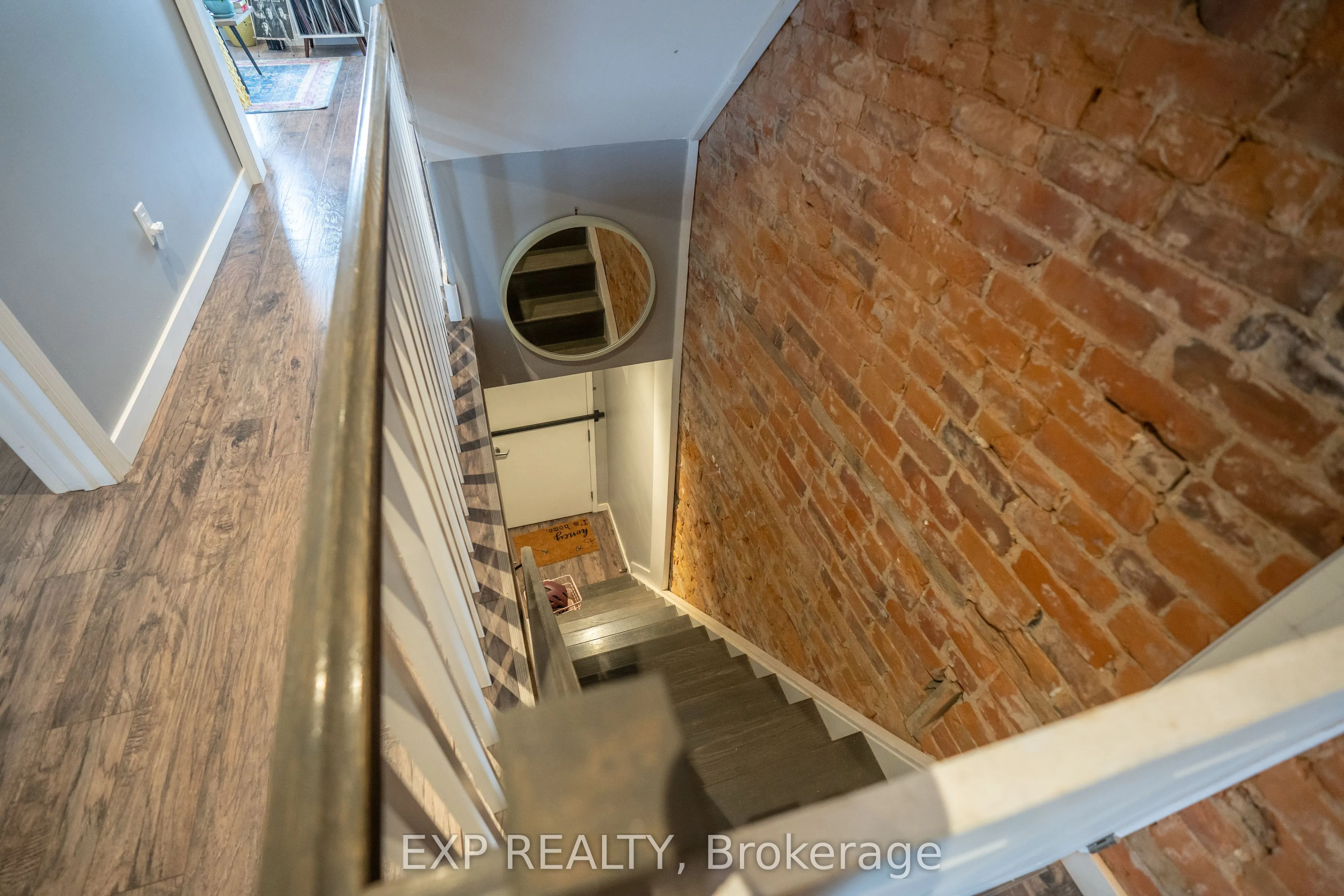 165 Emerald Street N