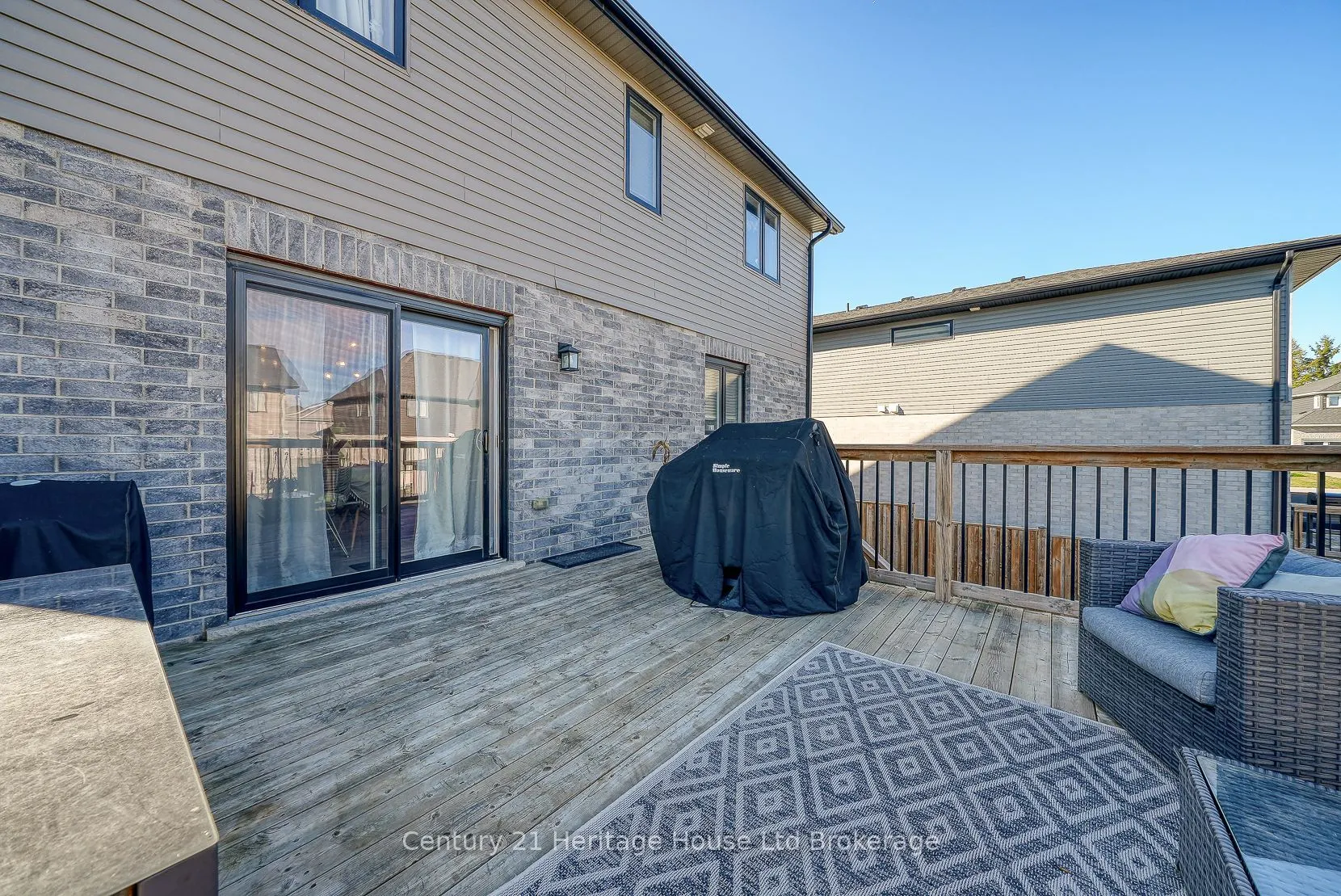 35 Peggy Avenue