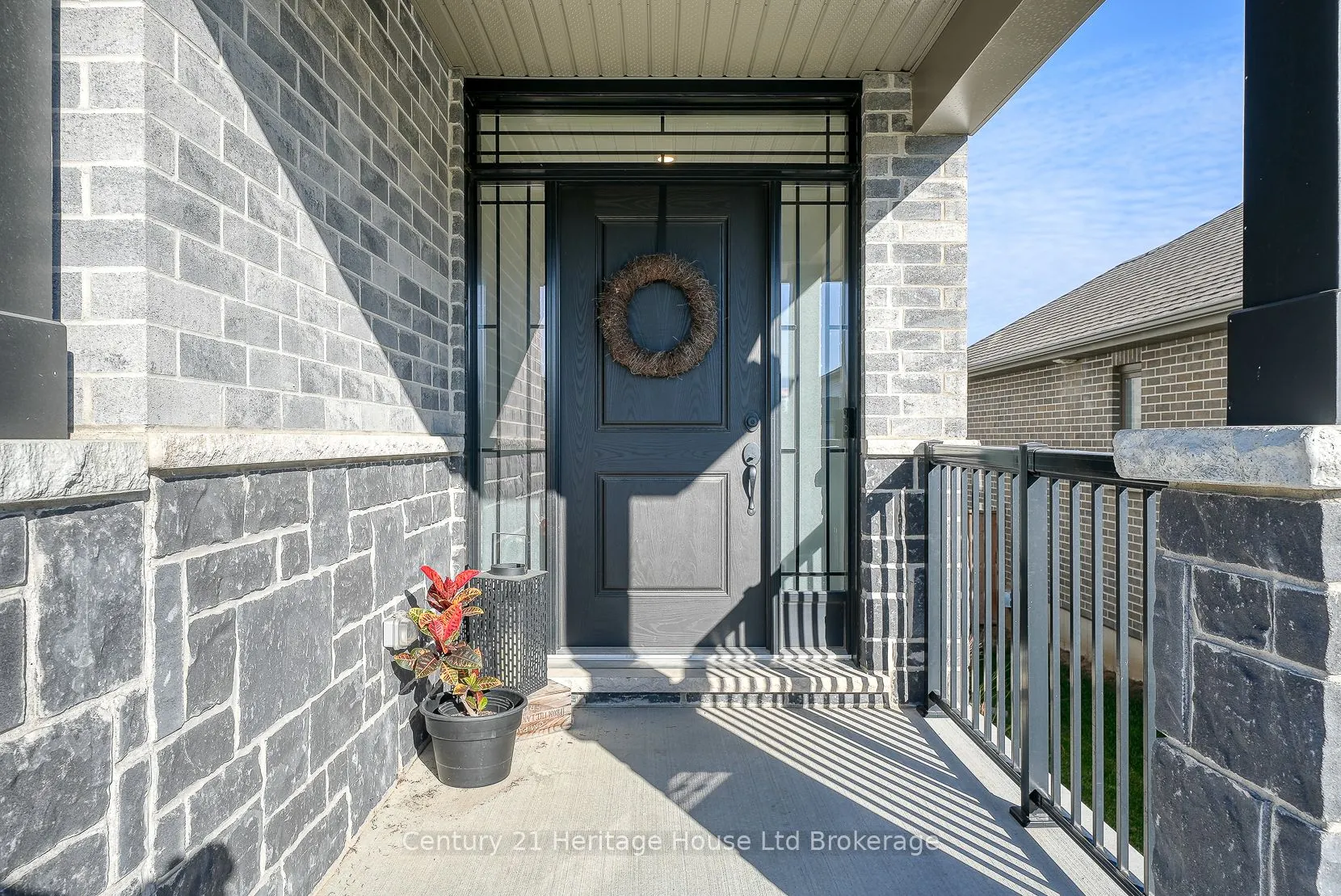 35 Peggy Avenue