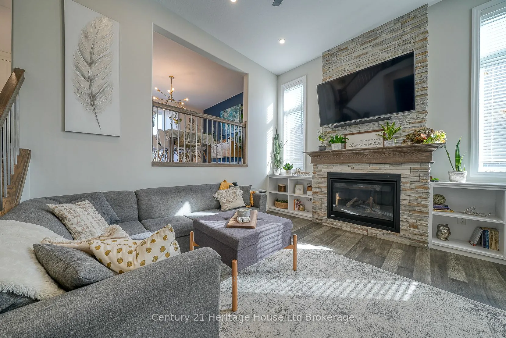 35 Peggy Avenue