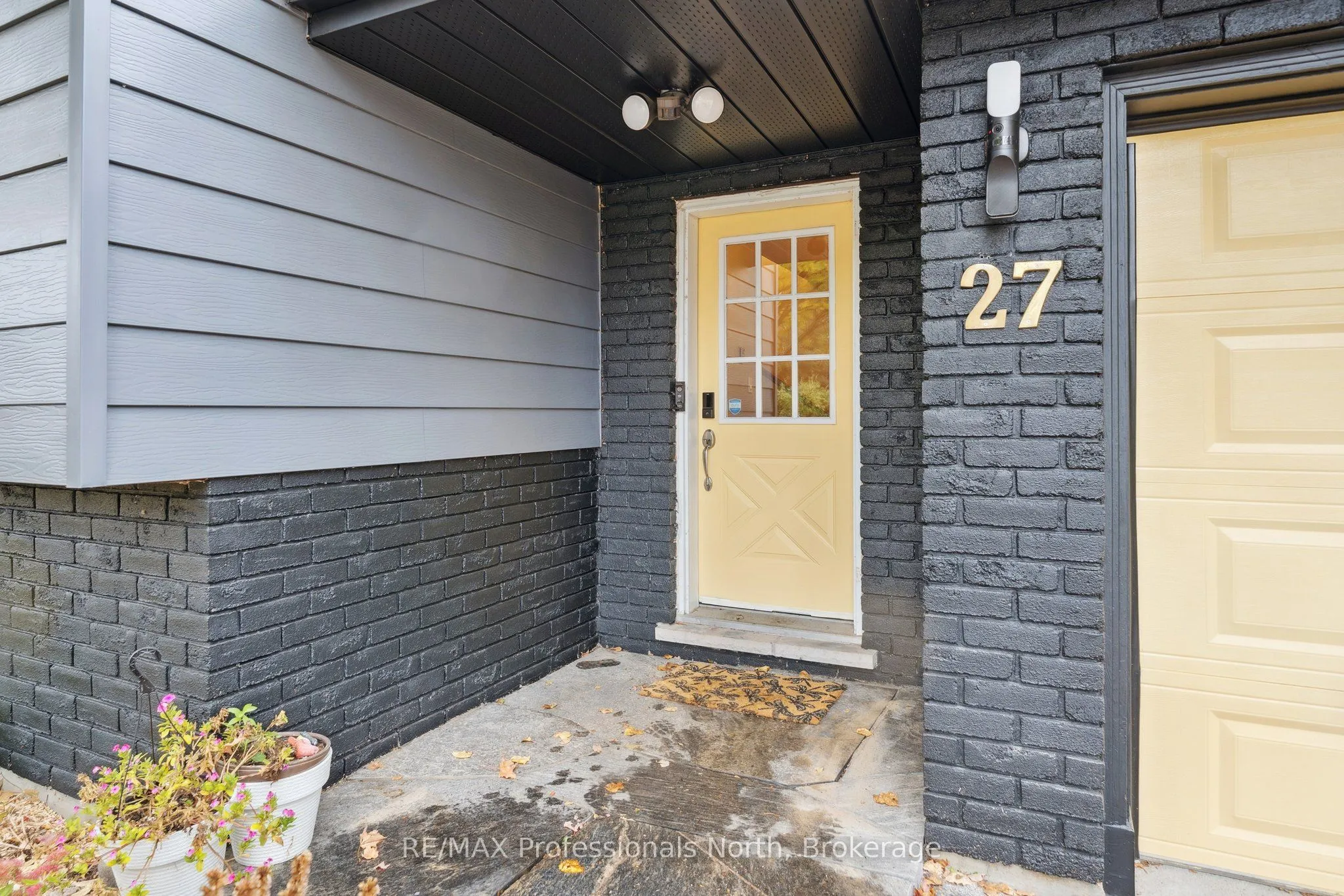 27 GOULDIE Street
